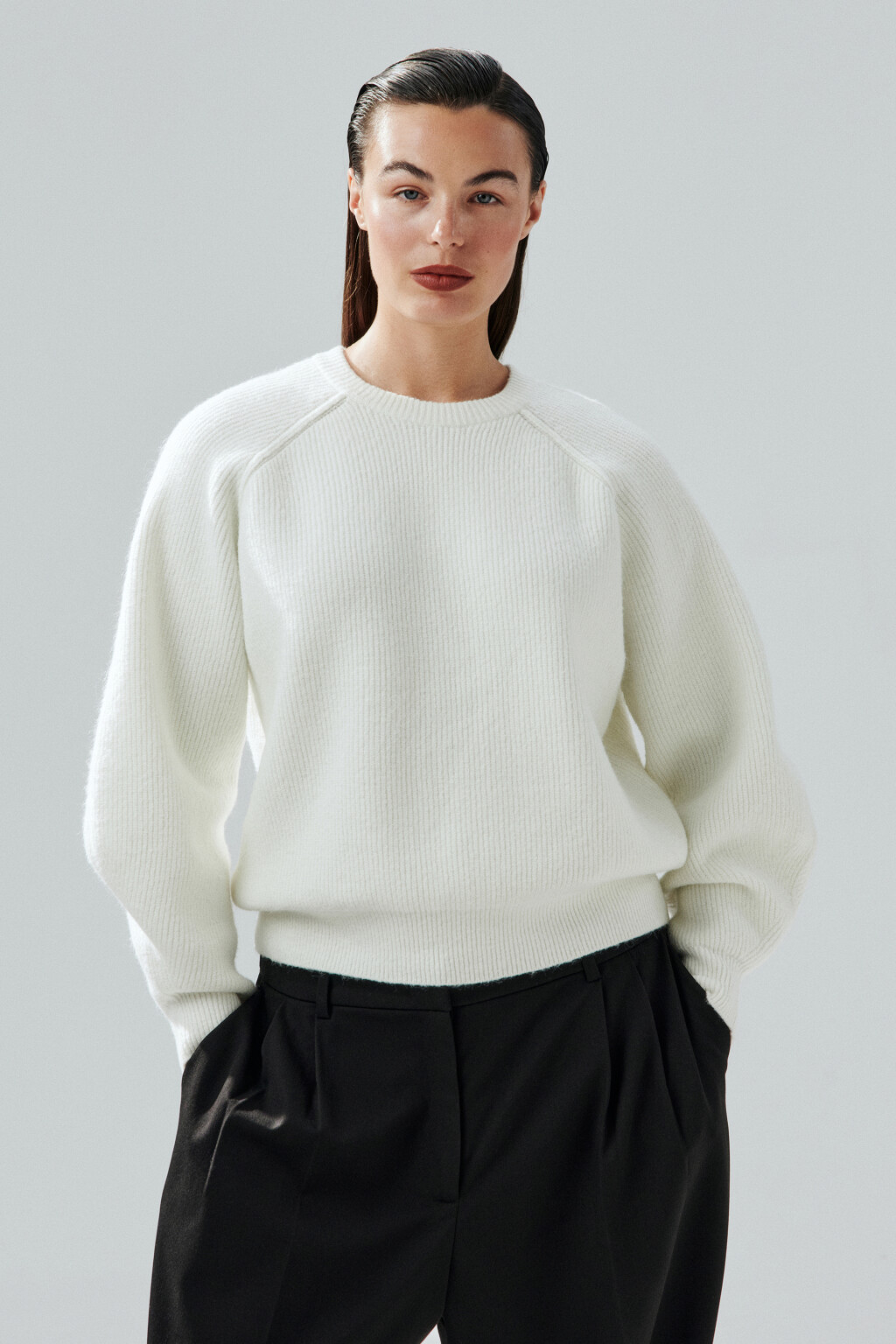 Джемпер вязаный с рукавами-реглан - цвет молочный - 2