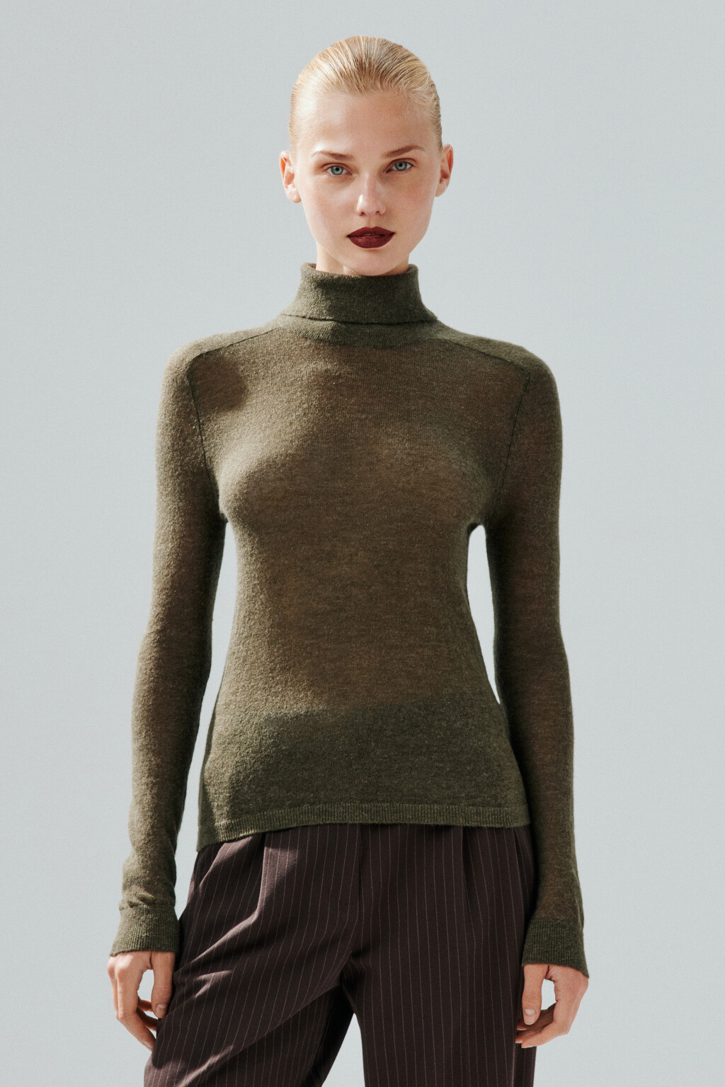 Водолазка тонкой вязки с шерстью - цвет зеленый - 2