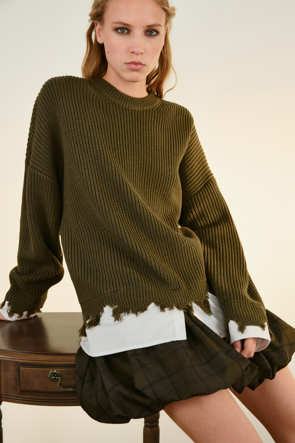Джемпер рваный с имитацией рубашки - цвет зеленый - 1
