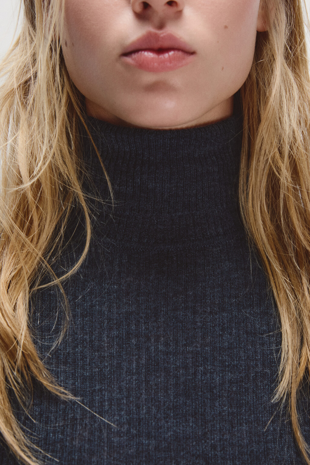 Водолазка тонкая из шерсти мериноса - цвет серый - 5