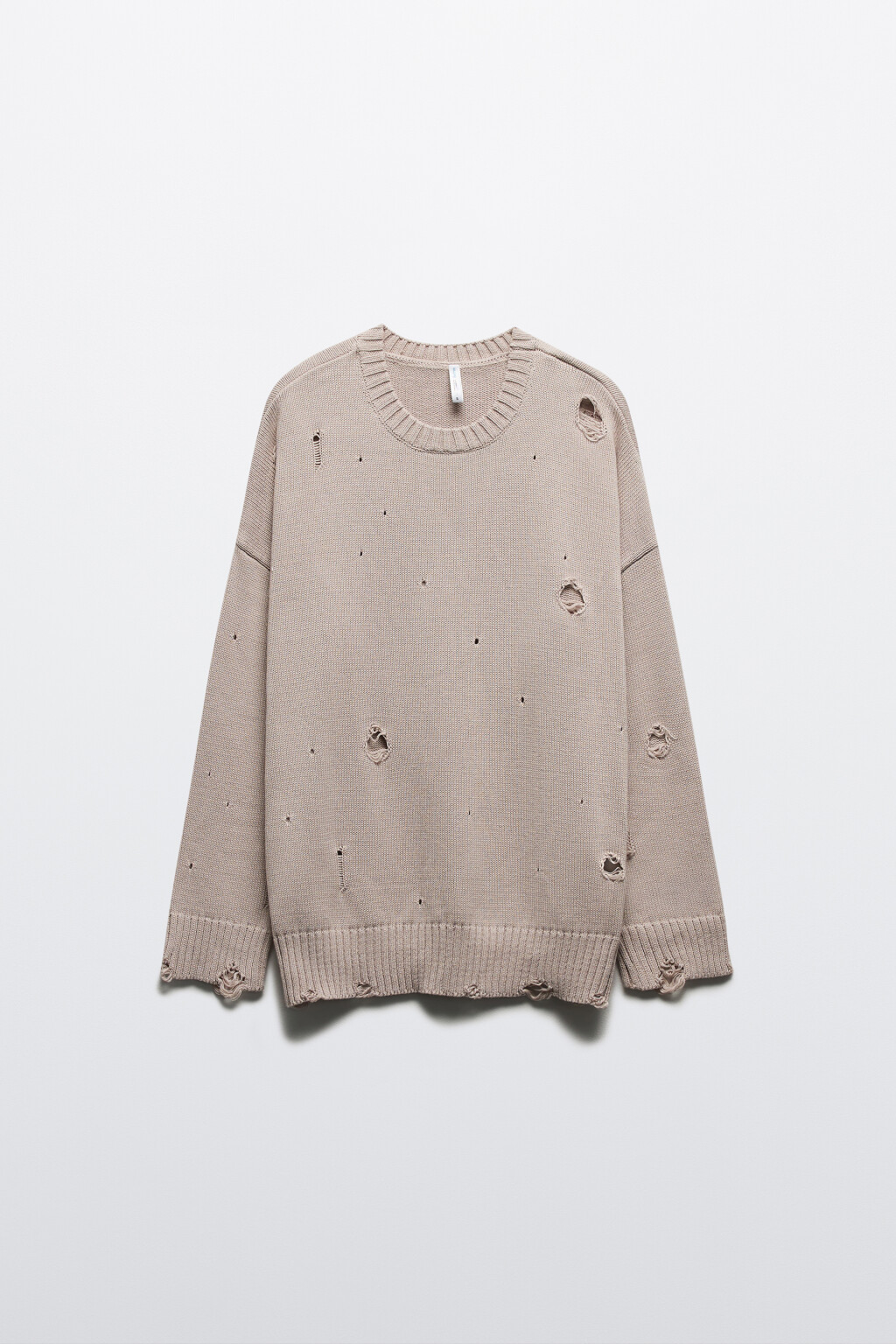 Джемпер вязаный с рваными элементами - цвет бежевый - 7