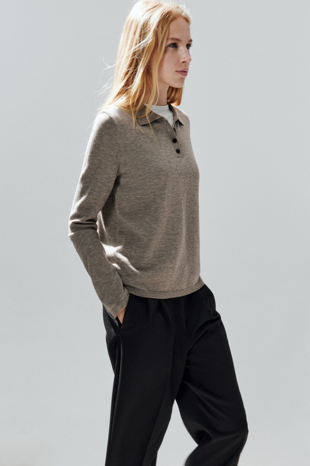 Джемпер-поло тонкой вязки - цвет бежевый - 2