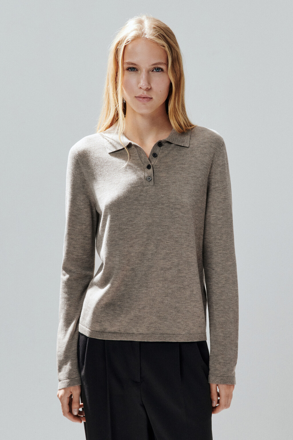 Джемпер-поло тонкой вязки - цвет бежевый - 3