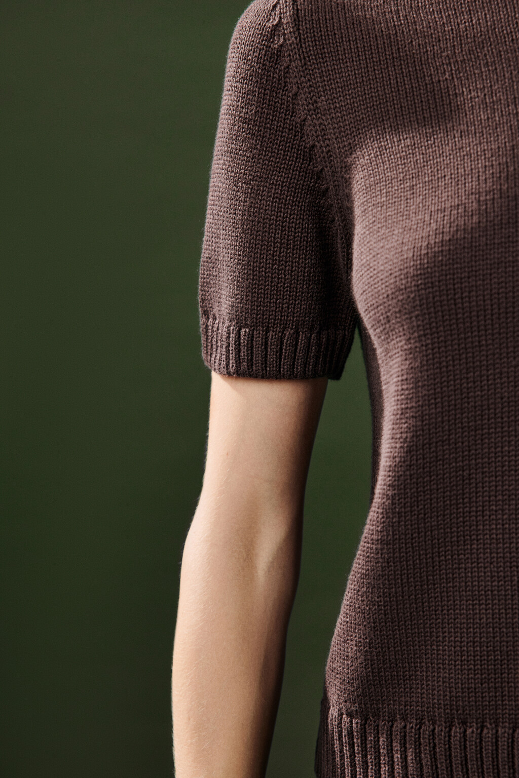 Джемпер вязаный с короткими рукавами - цвет коричневый - 7