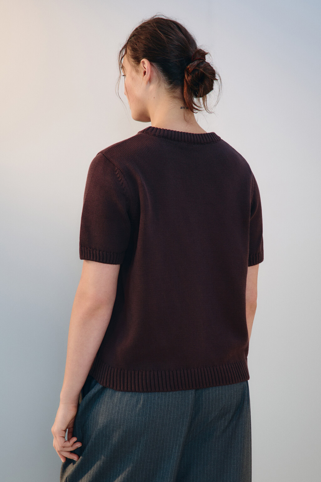 Джемпер вязаный с короткими рукавами - цвет коричневый - 4
