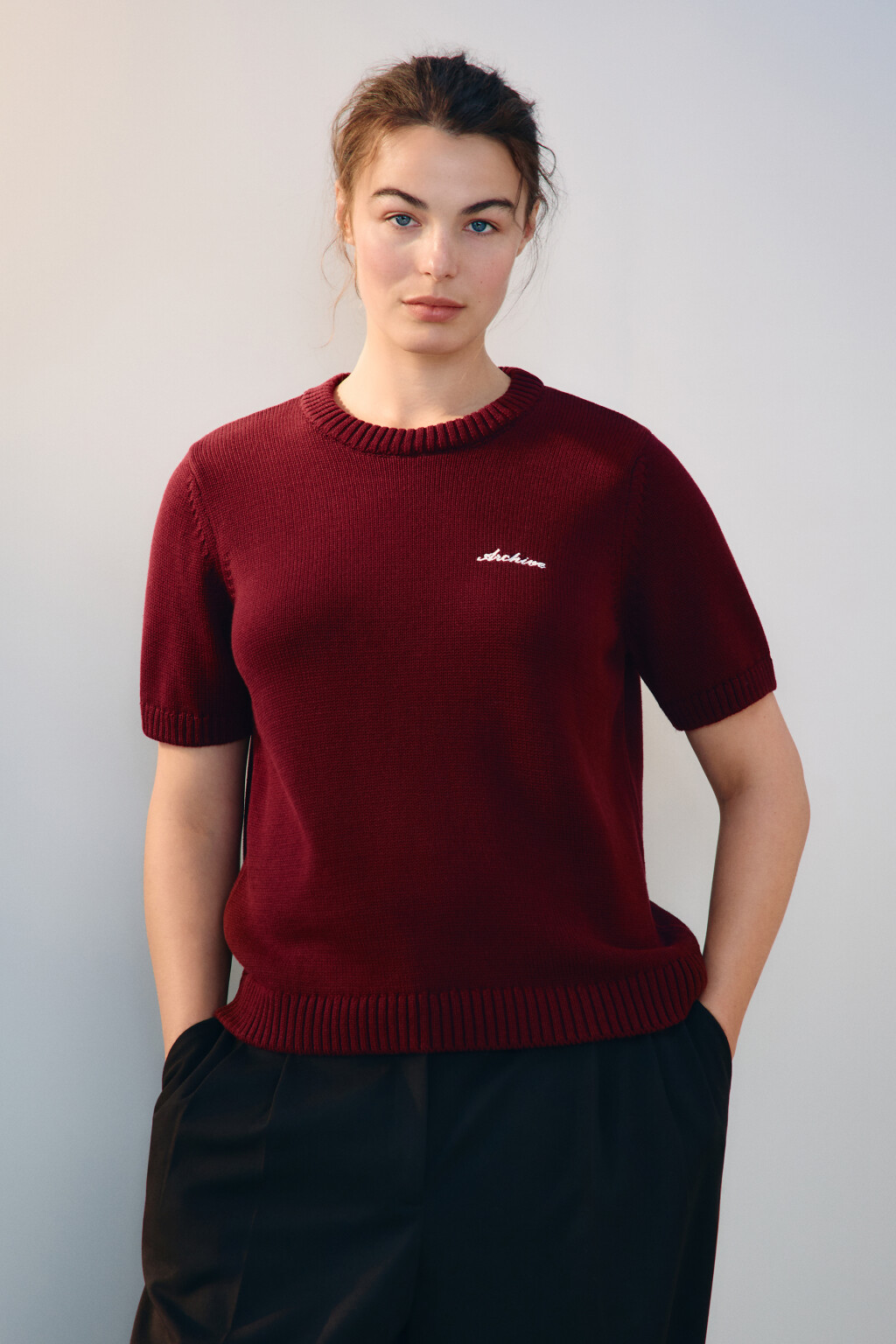 Джемпер вязаный с короткими рукавами - цвет бордовый - 2