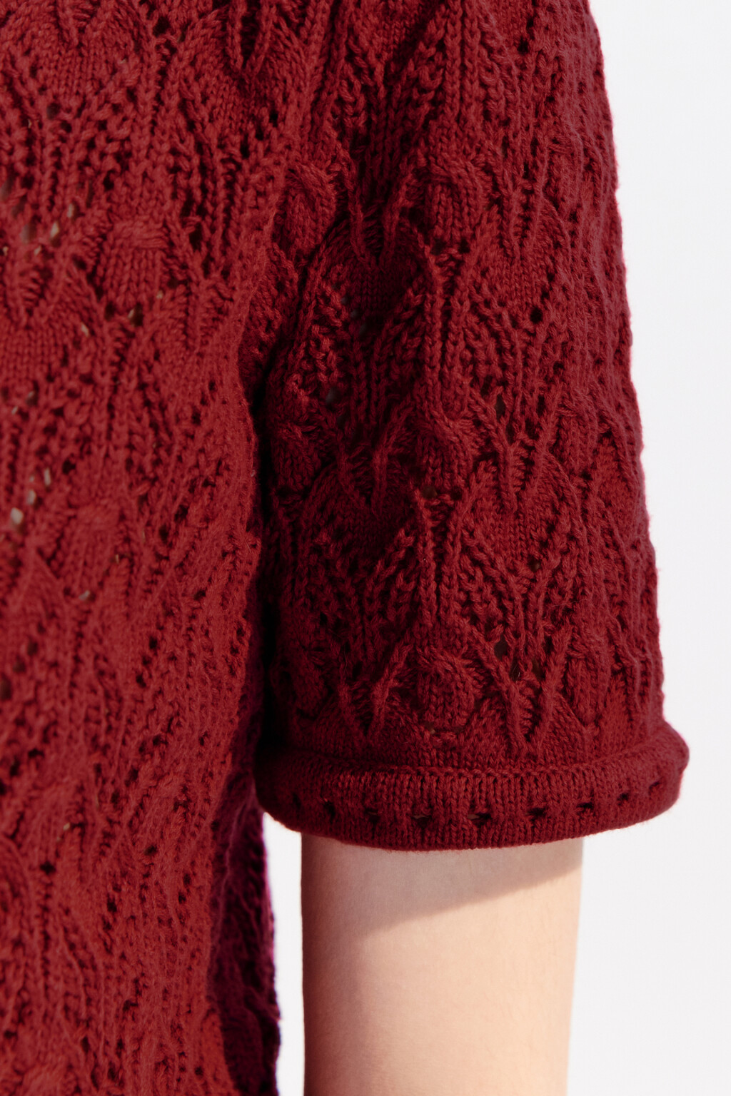Кардиган ажурный на пуговицах - цвет бордовый - 10