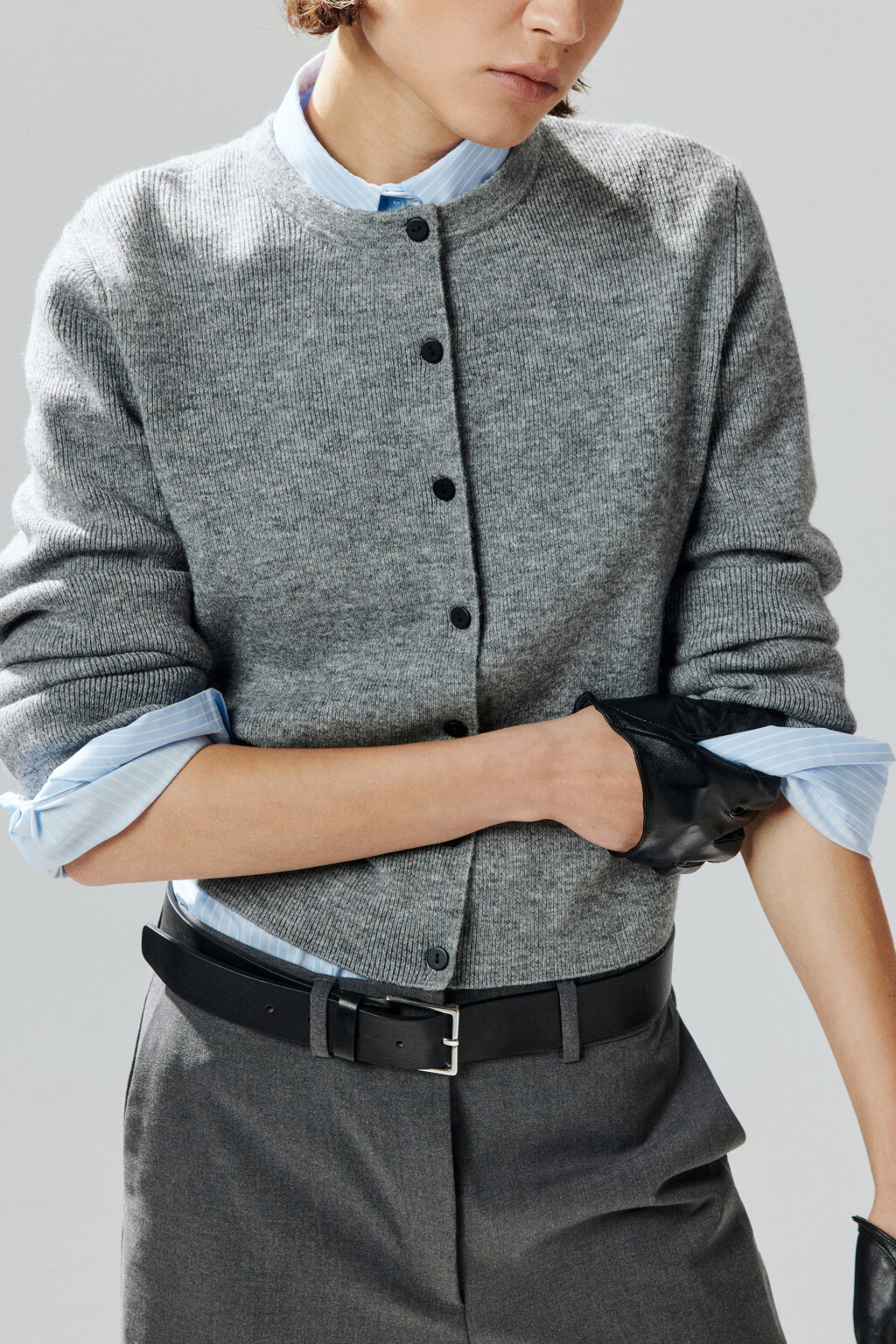 Кардиган на пуговицах с круглым вырезом - цвет серый - 2