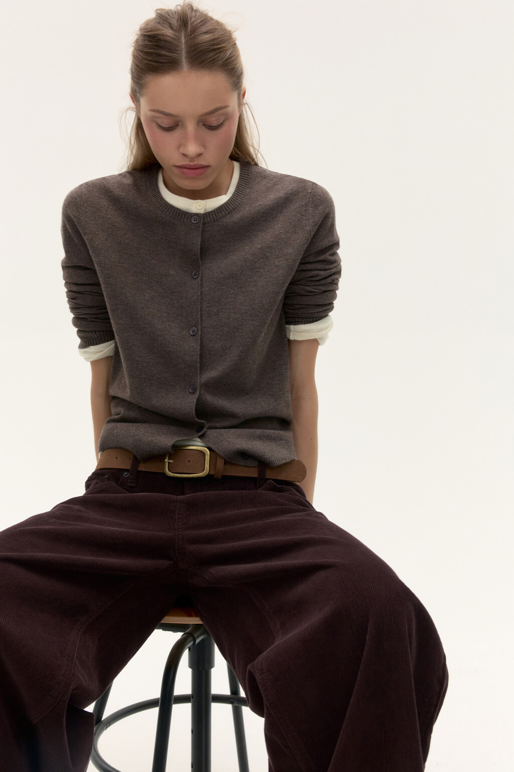 Кардиган на пуговицах с круглым вырезом - цвет бежевый - 1