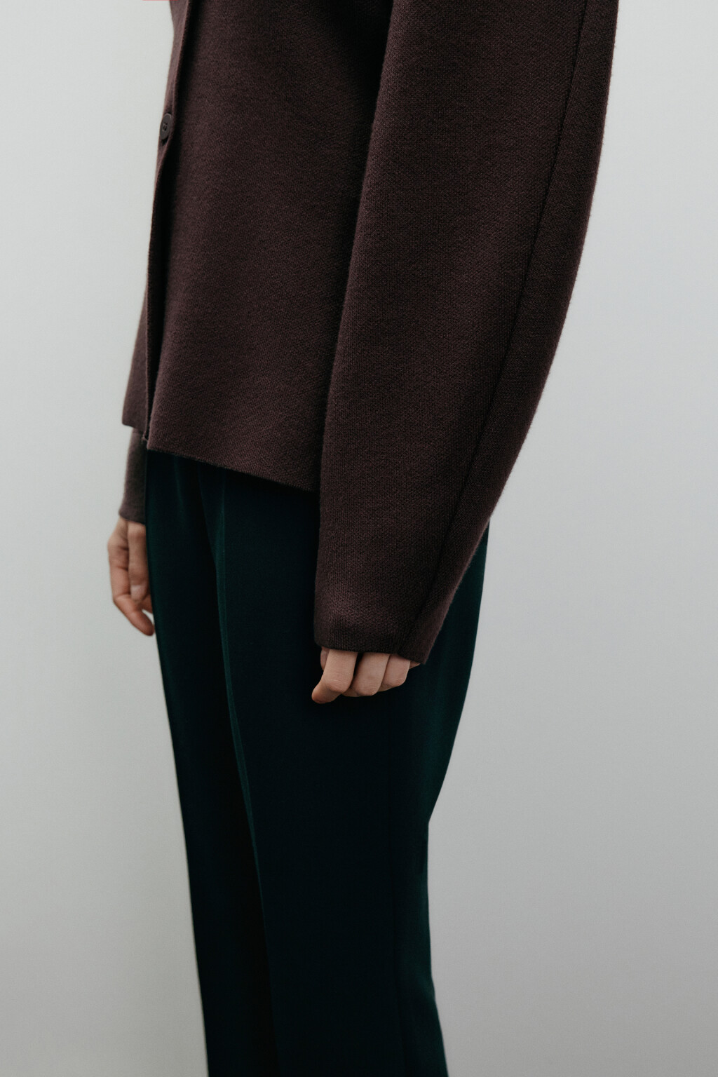 Кардиган на пуговицах приталенный - цвет коричневый - 6