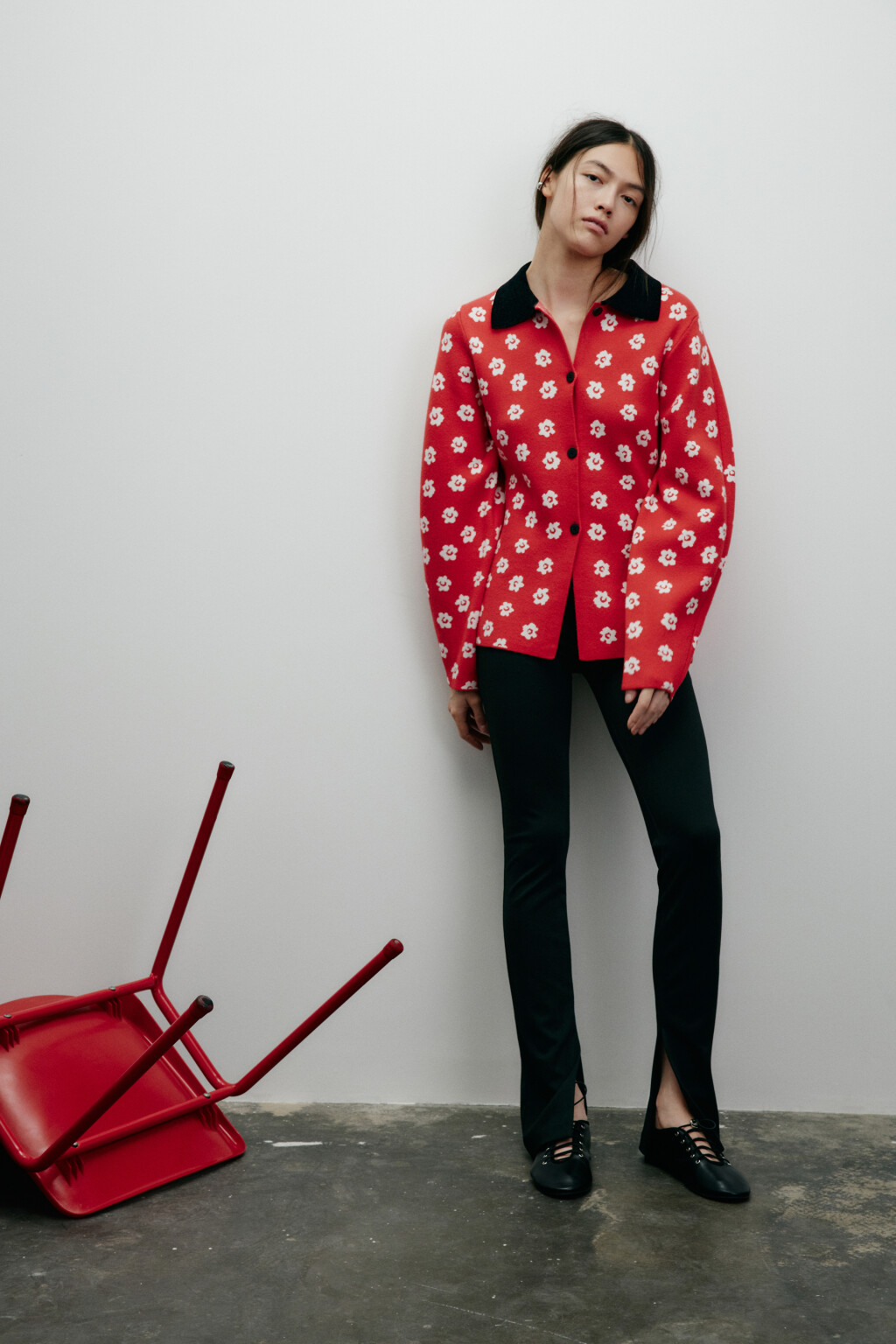 Кардиган на пуговицах приталенный - цвет красный - 1