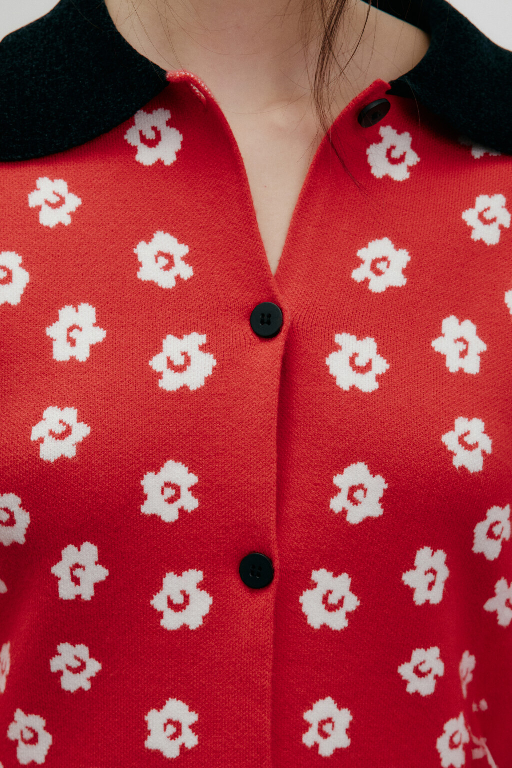 Кардиган на пуговицах приталенный - цвет красный - 6