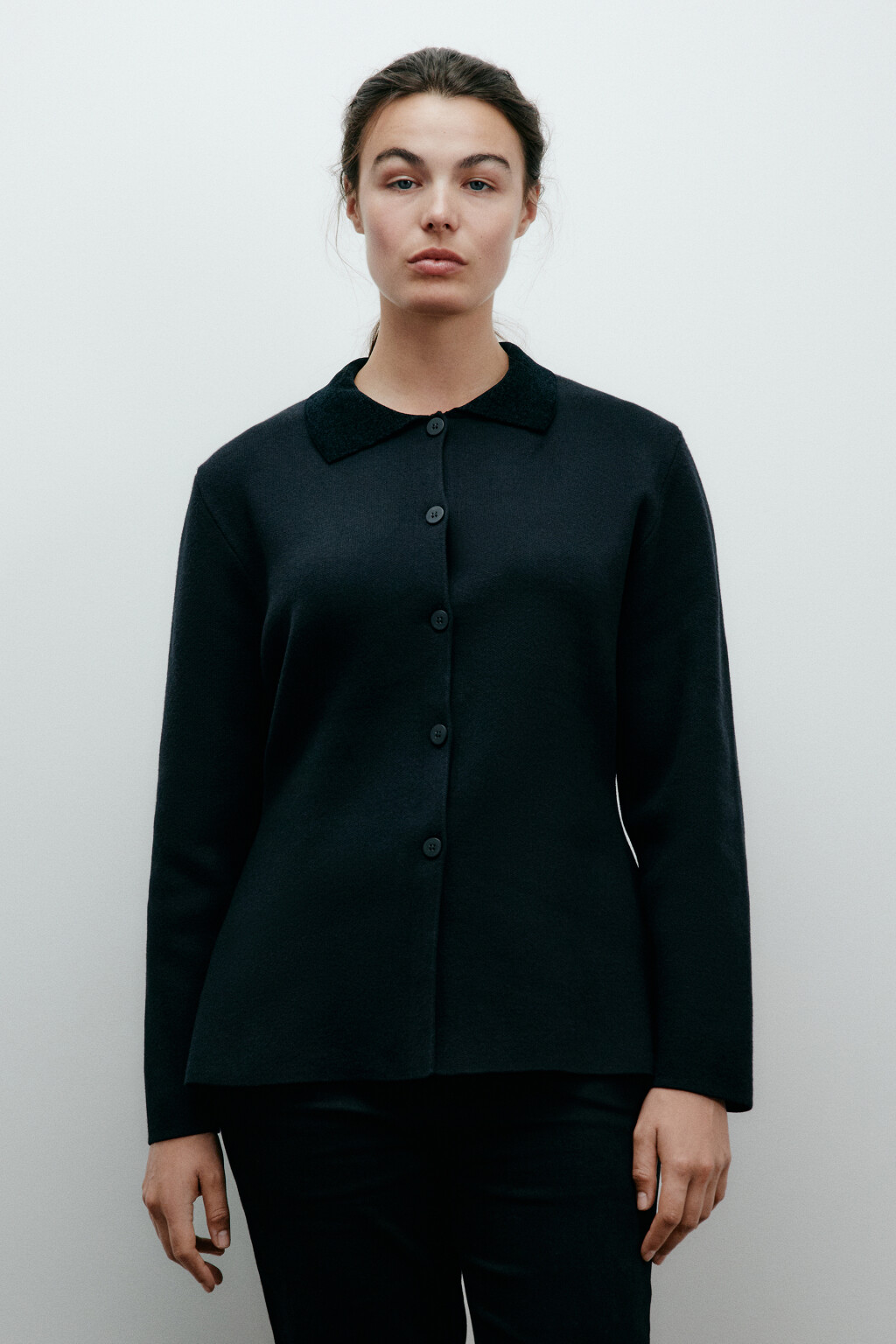 Кардиган на пуговицах приталенный - цвет черный - 3