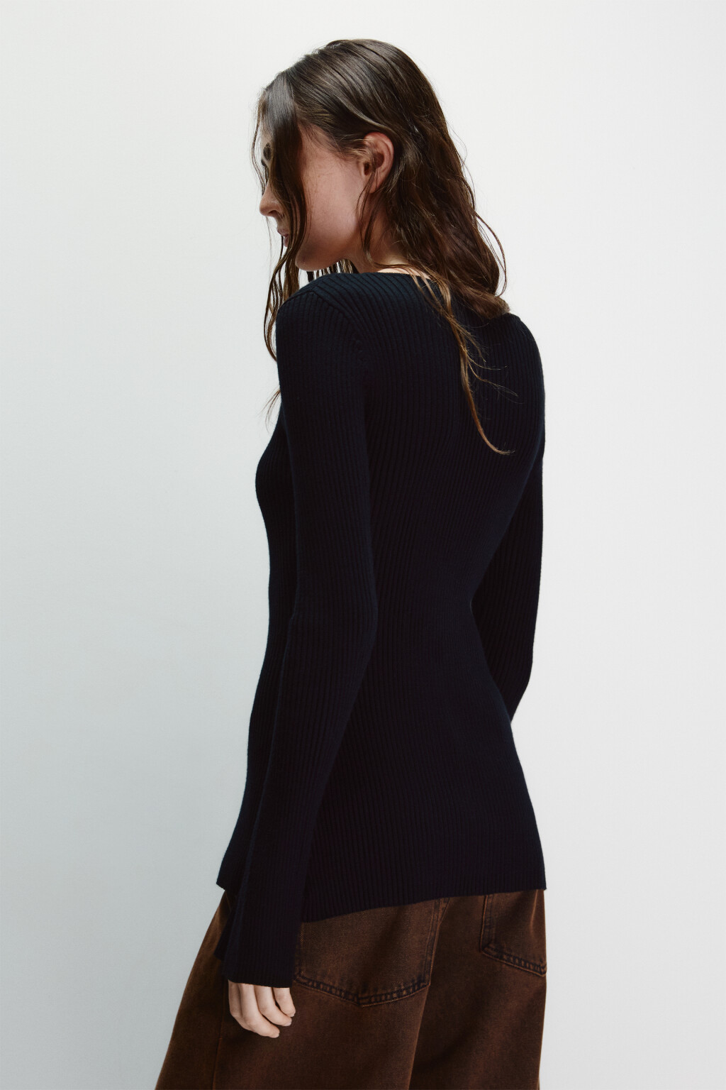 Кардиган на пуговицах с рукавами клеш - цвет черный - 3