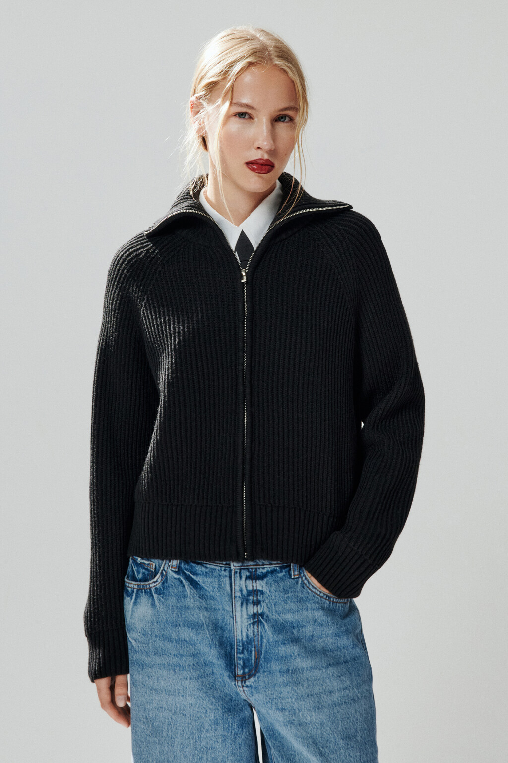 Кардиган вязаный на молнии - цвет черный - 2