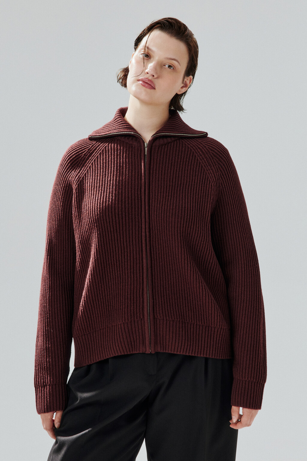 Кардиган вязаный на молнии - цвет бордовый - 2
