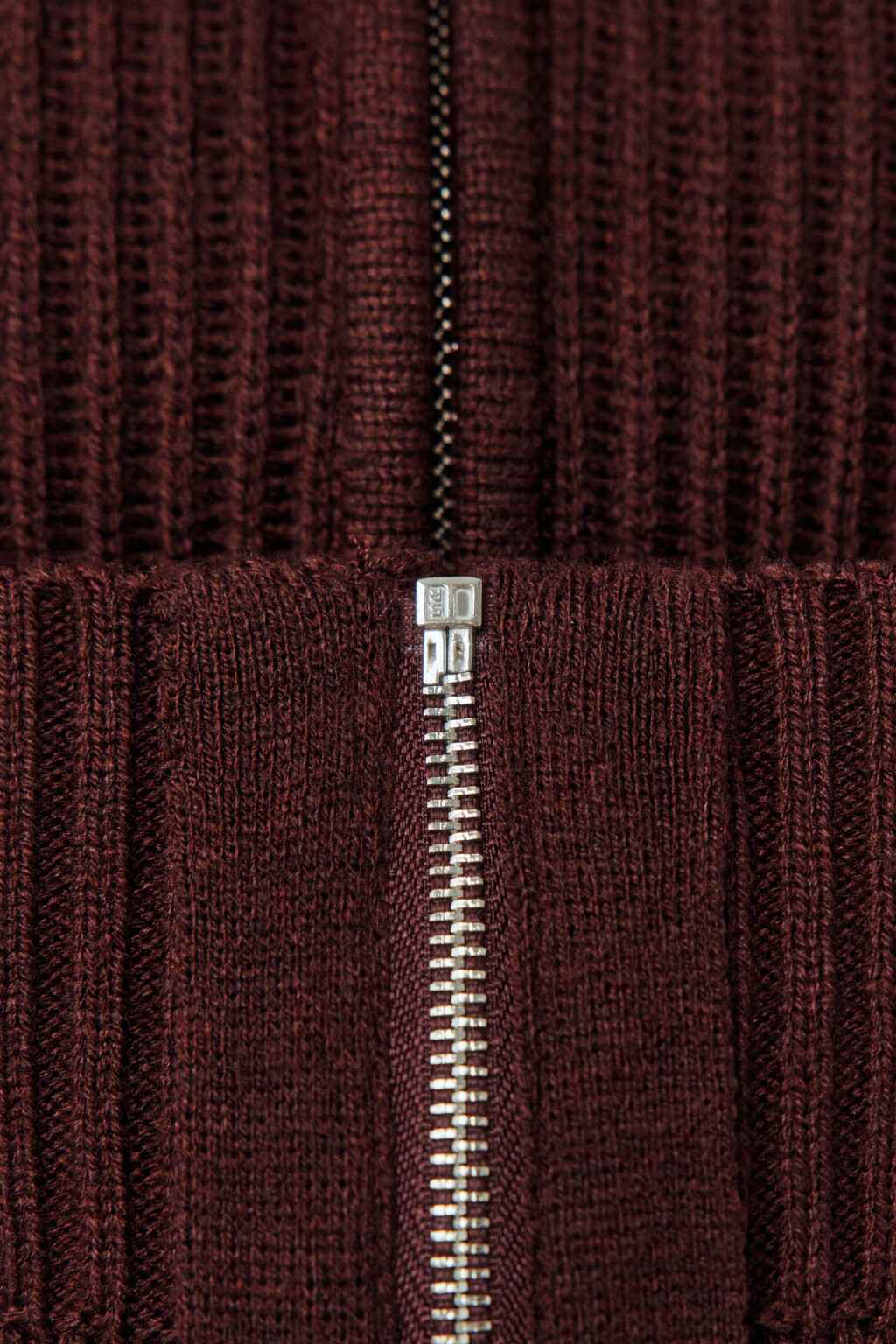 Кардиган вязаный на молнии - цвет бордовый - 7