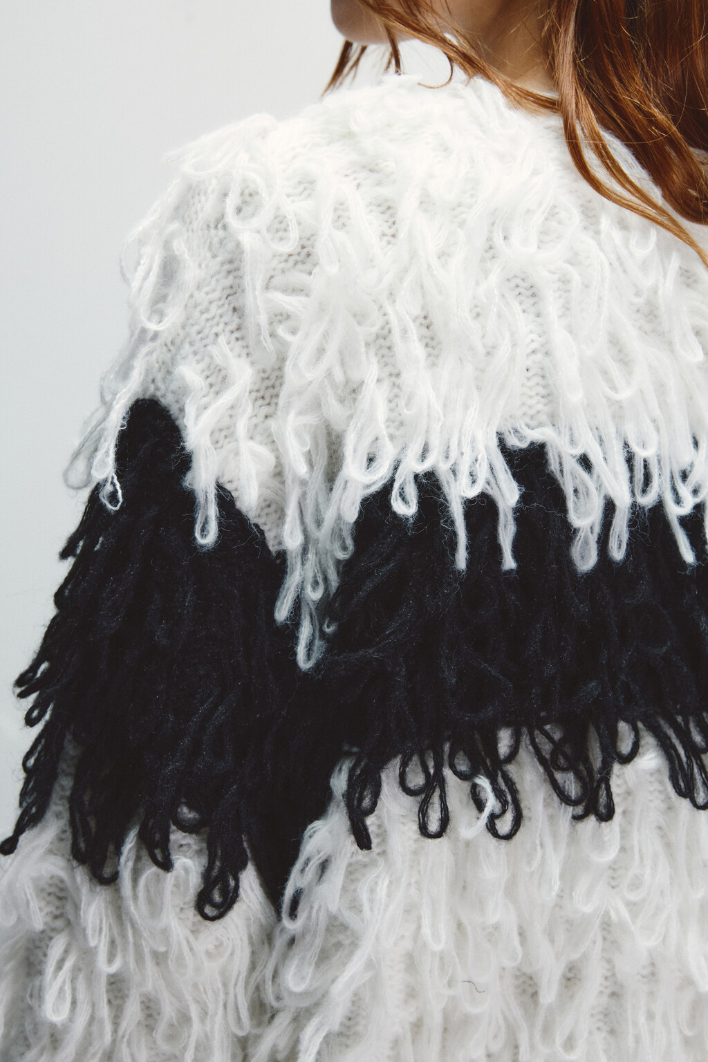 Кардиган на крючках с бахромой - цвет молочный - 5