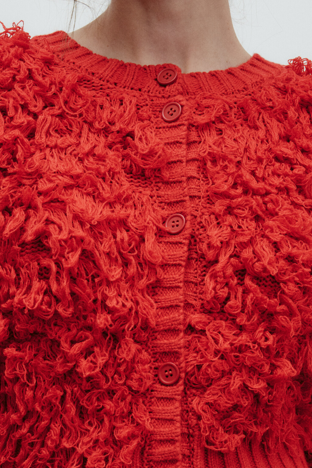 Кардиган на пуговицах с бахромой - цвет красный - 5