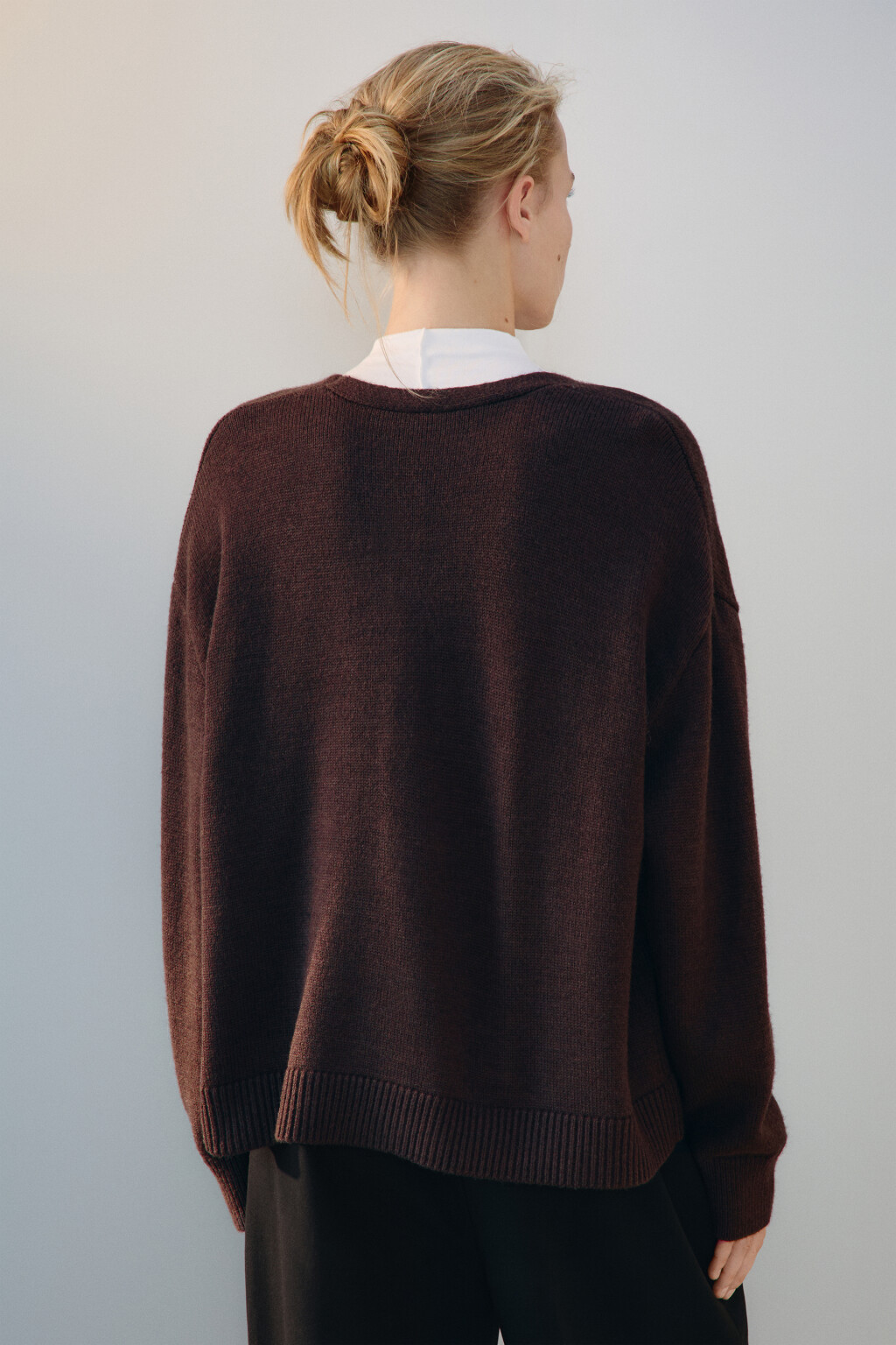 Кардиган на пуговицах с карманами - цвет коричневый - 4