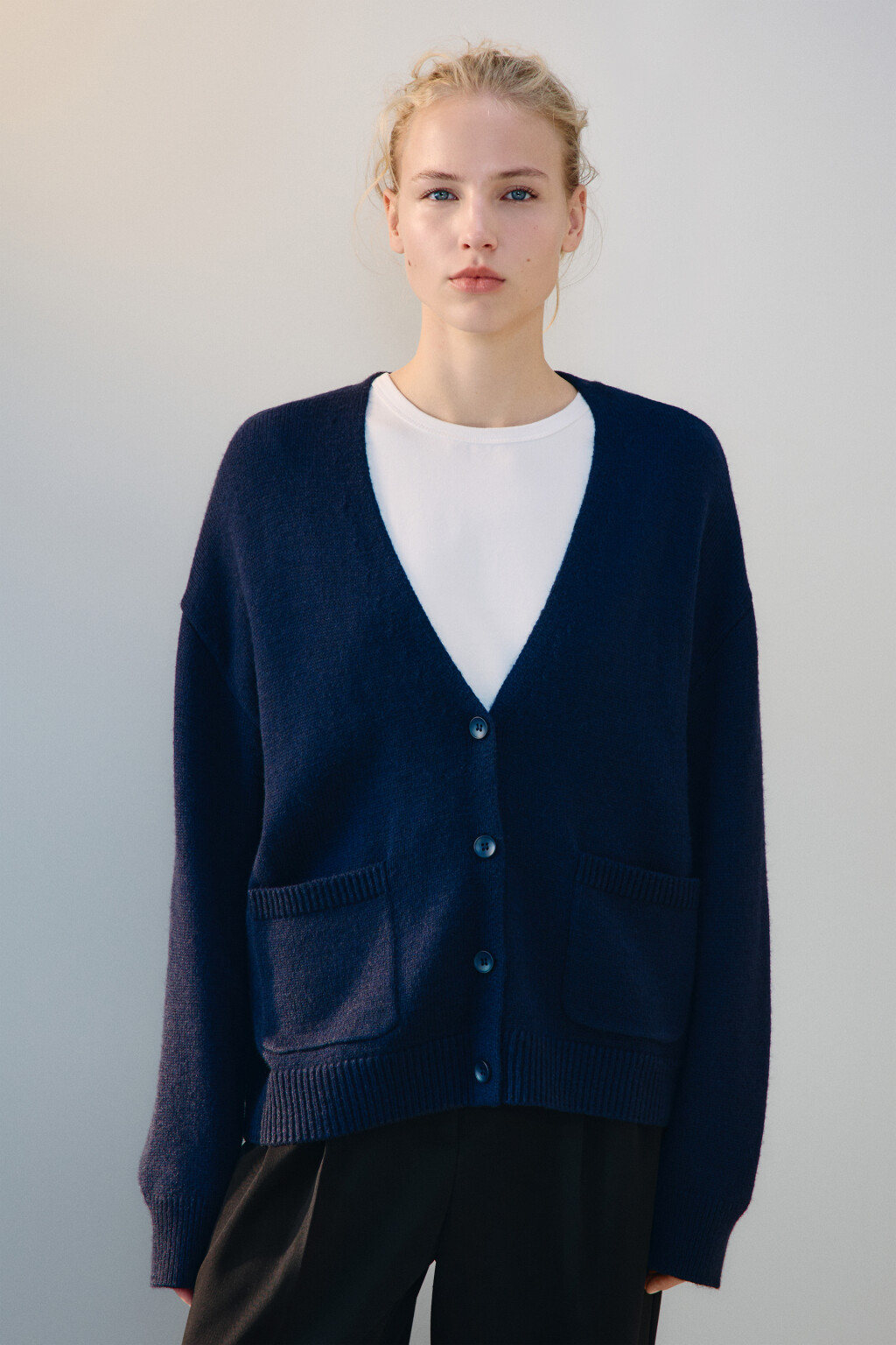 Кардиган на пуговицах с карманами - цвет голубой - 2