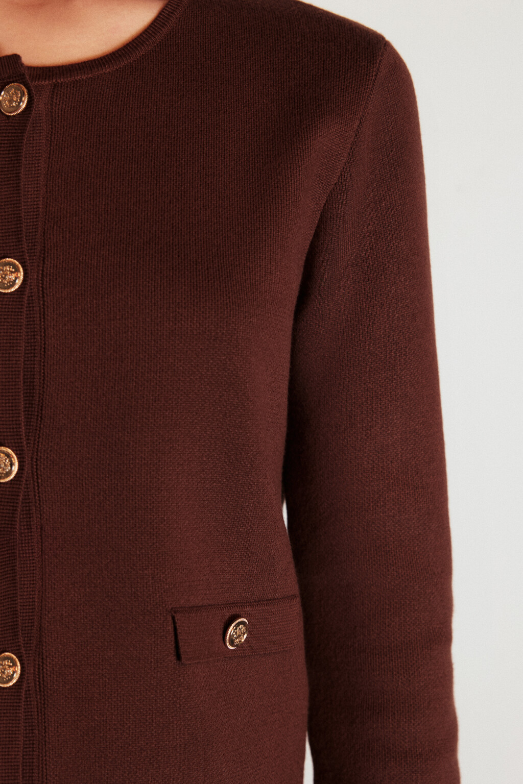 Кардиган жаккардовый на пуговицах - цвет коричневый - 6