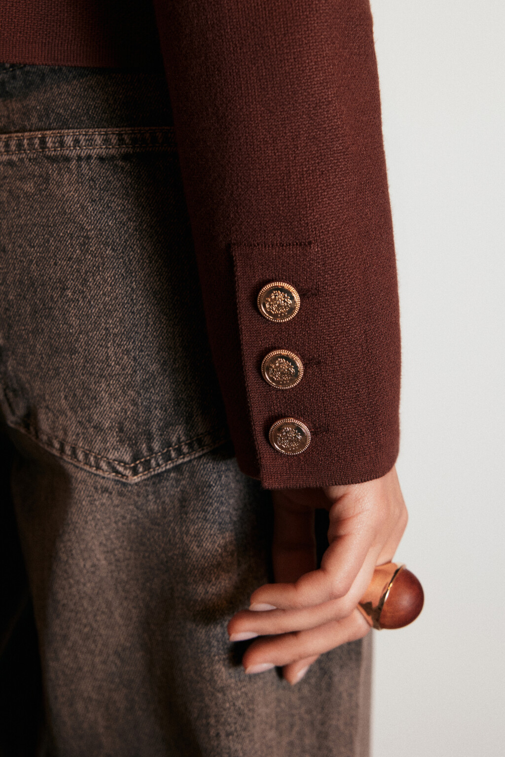 Кардиган жаккардовый на пуговицах - цвет коричневый - 7