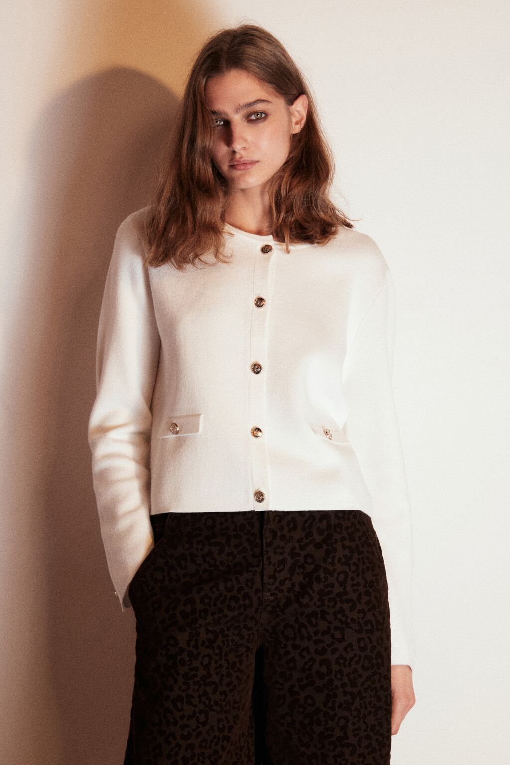 Кардиган жаккардовый на пуговицах - цвет молочный - 2