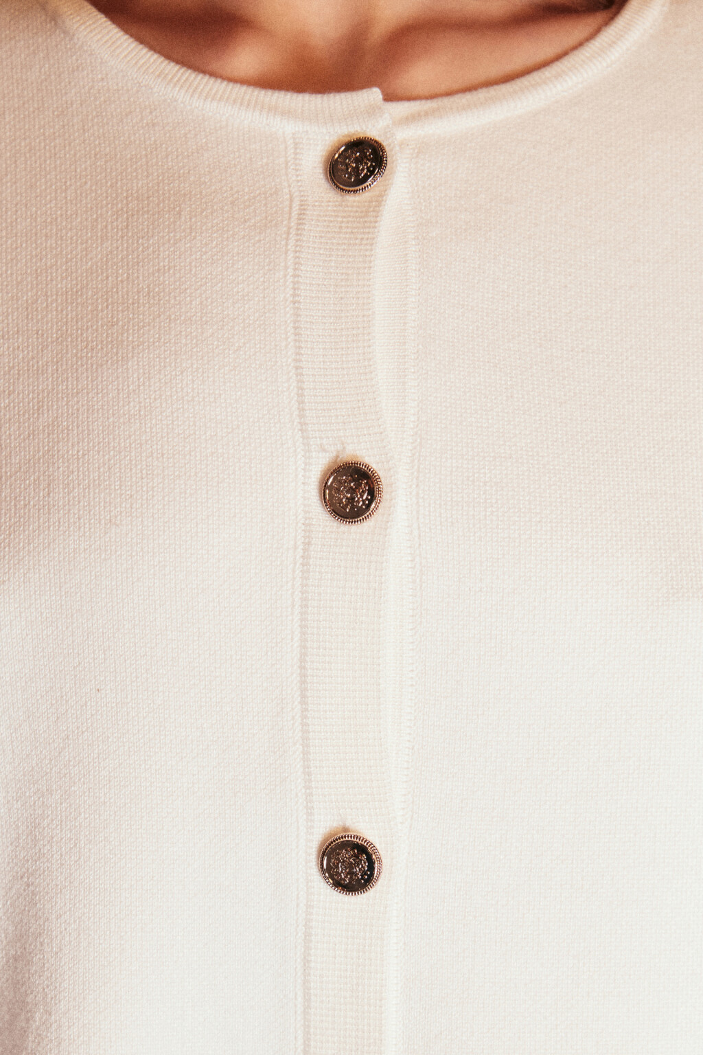 Кардиган жаккардовый на пуговицах - цвет молочный - 5