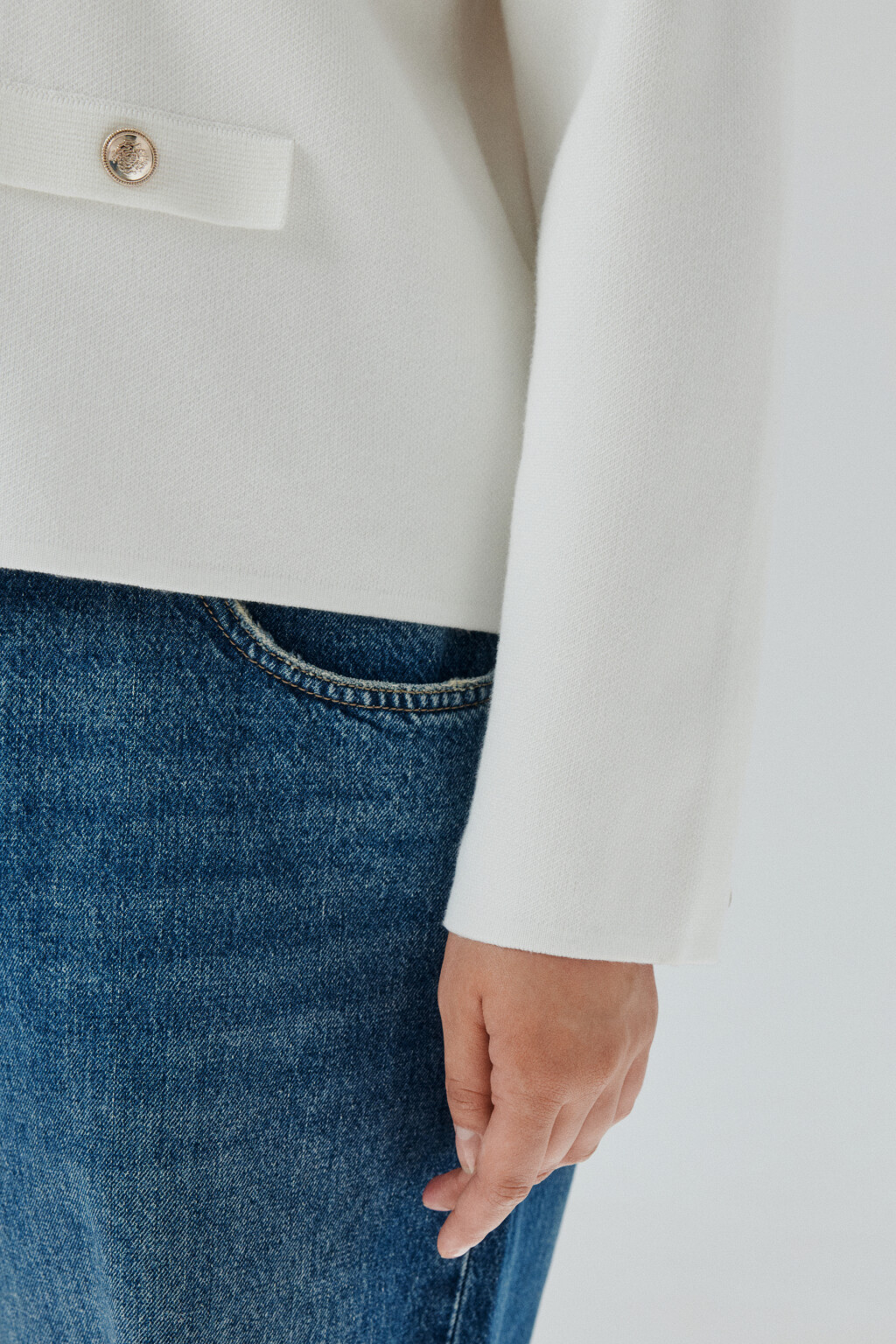 Кардиган на пуговицах с круглым вырезом - цвет молочный - 7