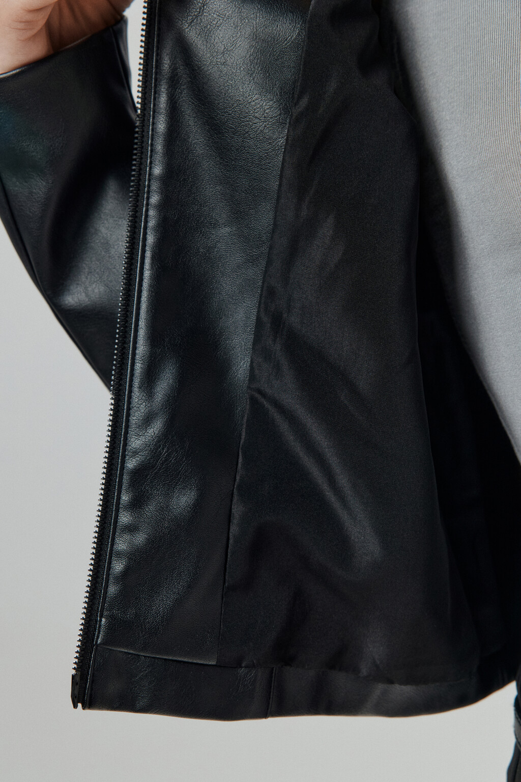 Куртка-жакет приталенная на молнии - цвет черный - 7
