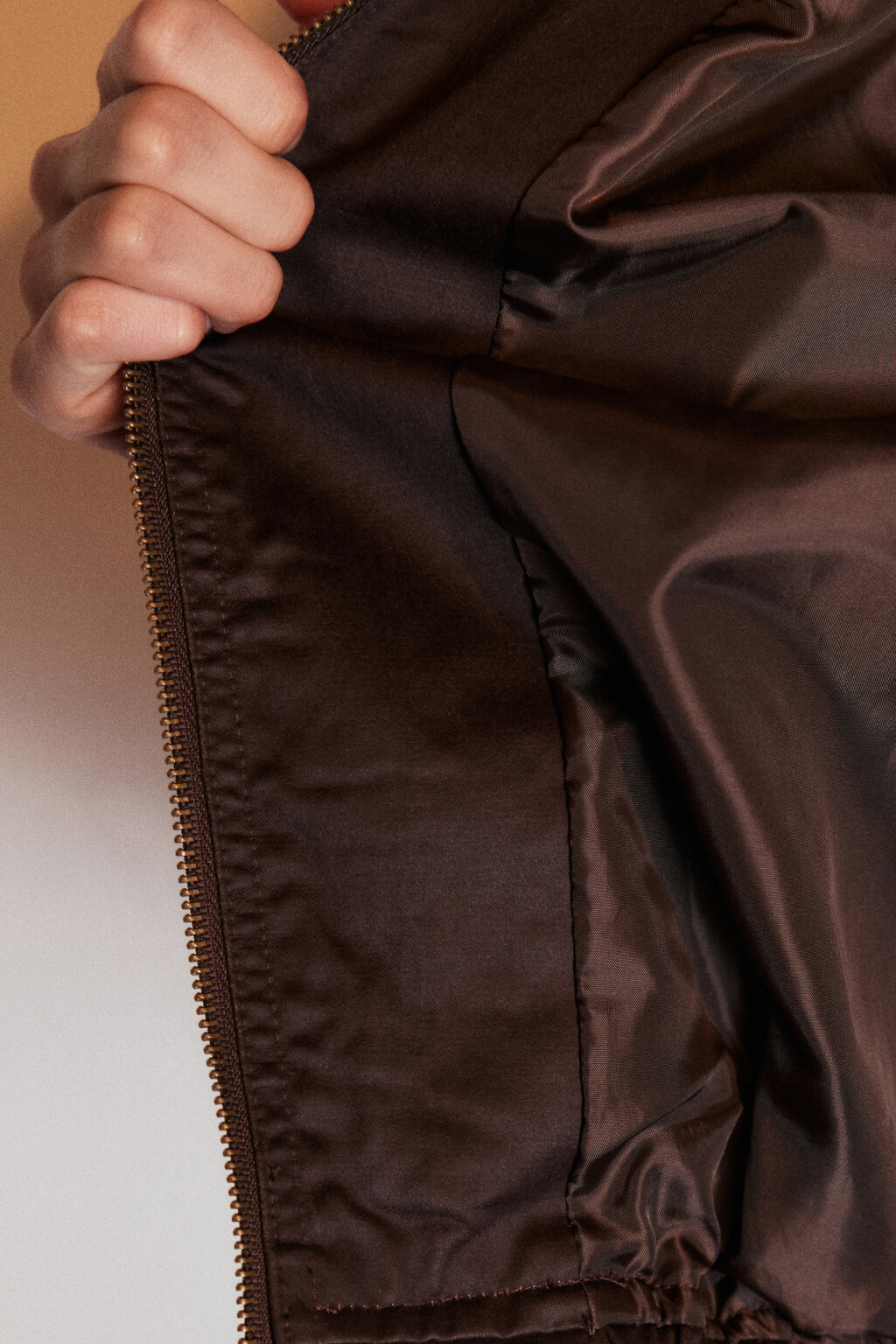 Куртка-бомбер из вощеной ткани - цвет коричневый - 9