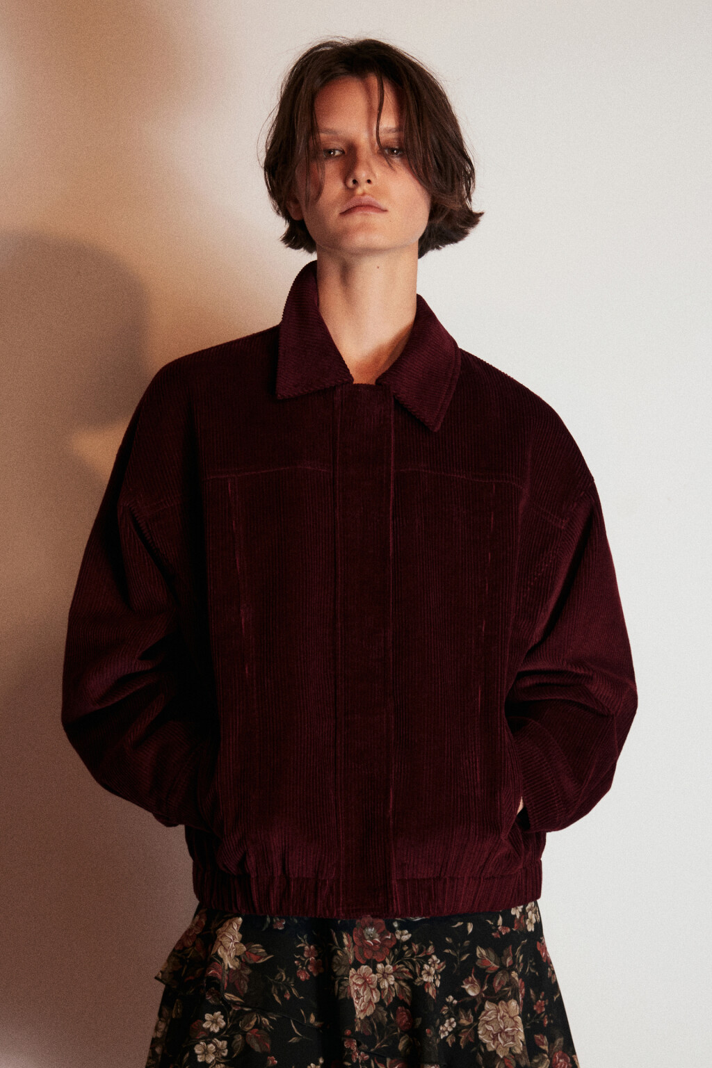 Куртка-бомбер из вельвета - цвет бордовый - 3