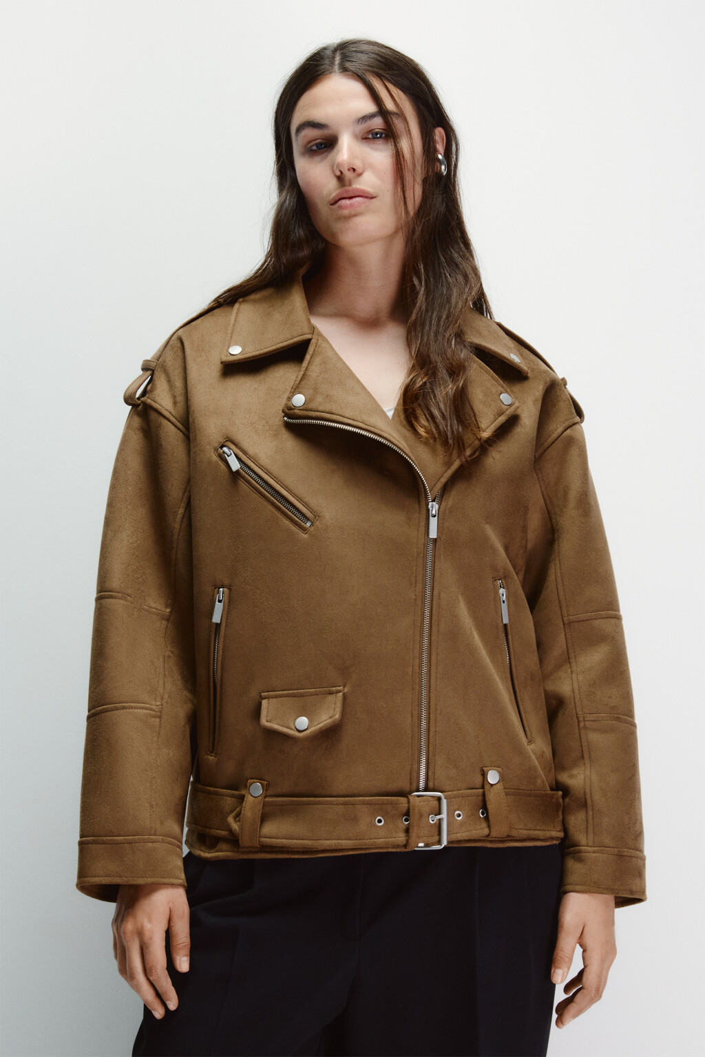 Куртка-косуха с замшевой фактурой - цвет коричневый - 3