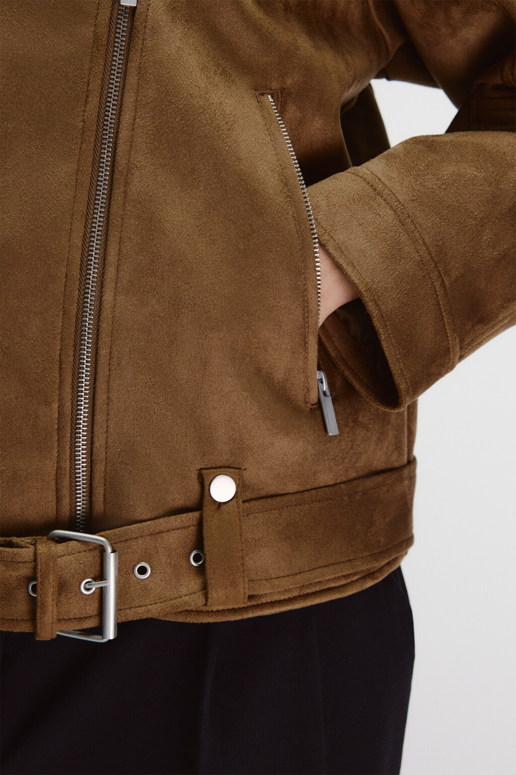 Куртка-косуха с замшевой фактурой - цвет коричневый - 7