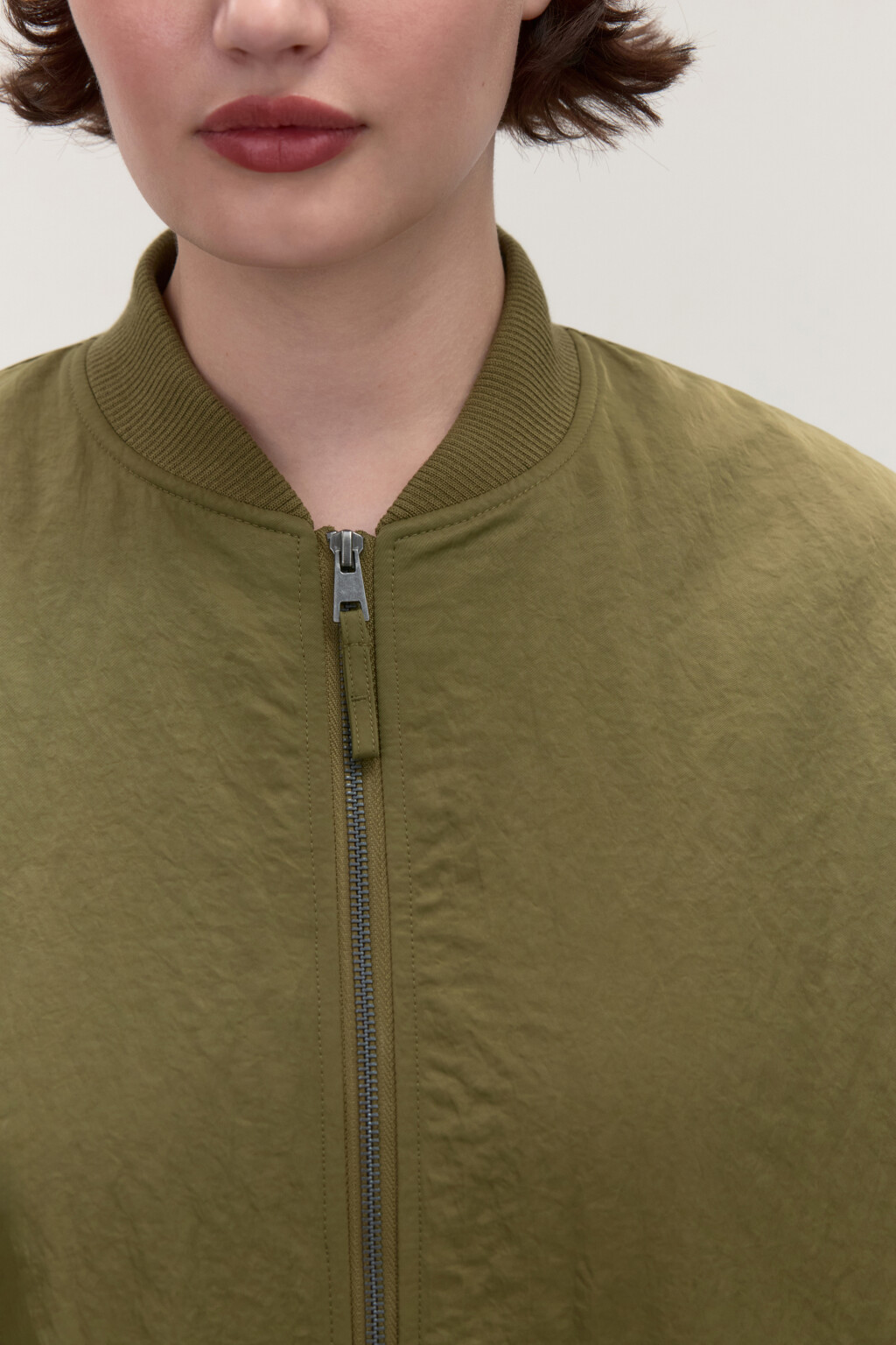 Куртка-бомбер oversize утепленная - цвет зеленый - 7