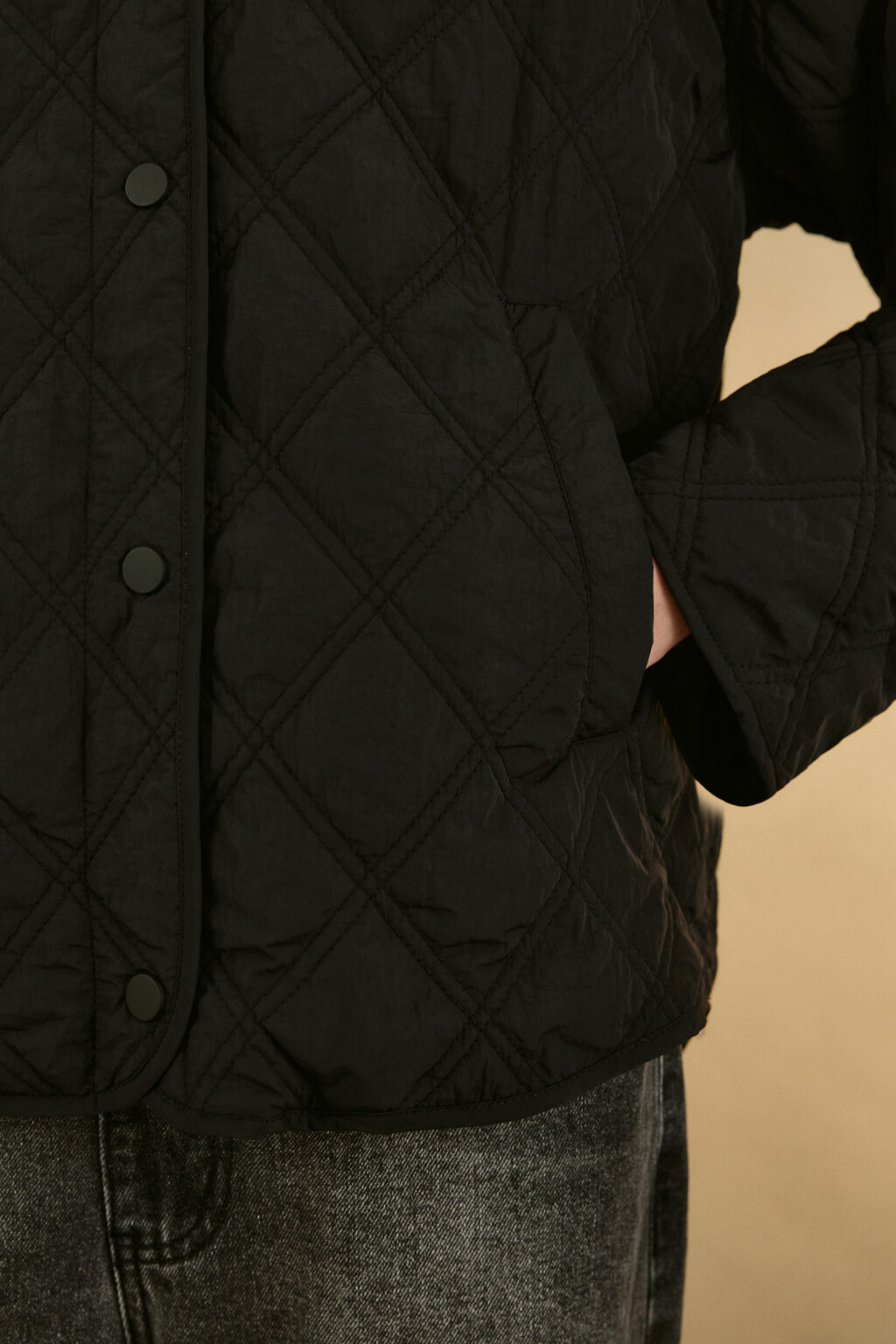 Куртка стеганая с имитацией худи - цвет черный - 6
