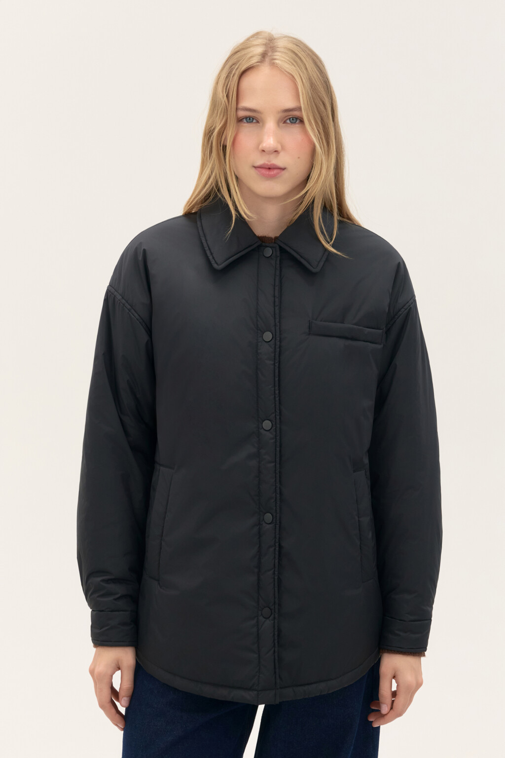 Куртка-рубашка oversize на утеплителе - цвет черный - 2