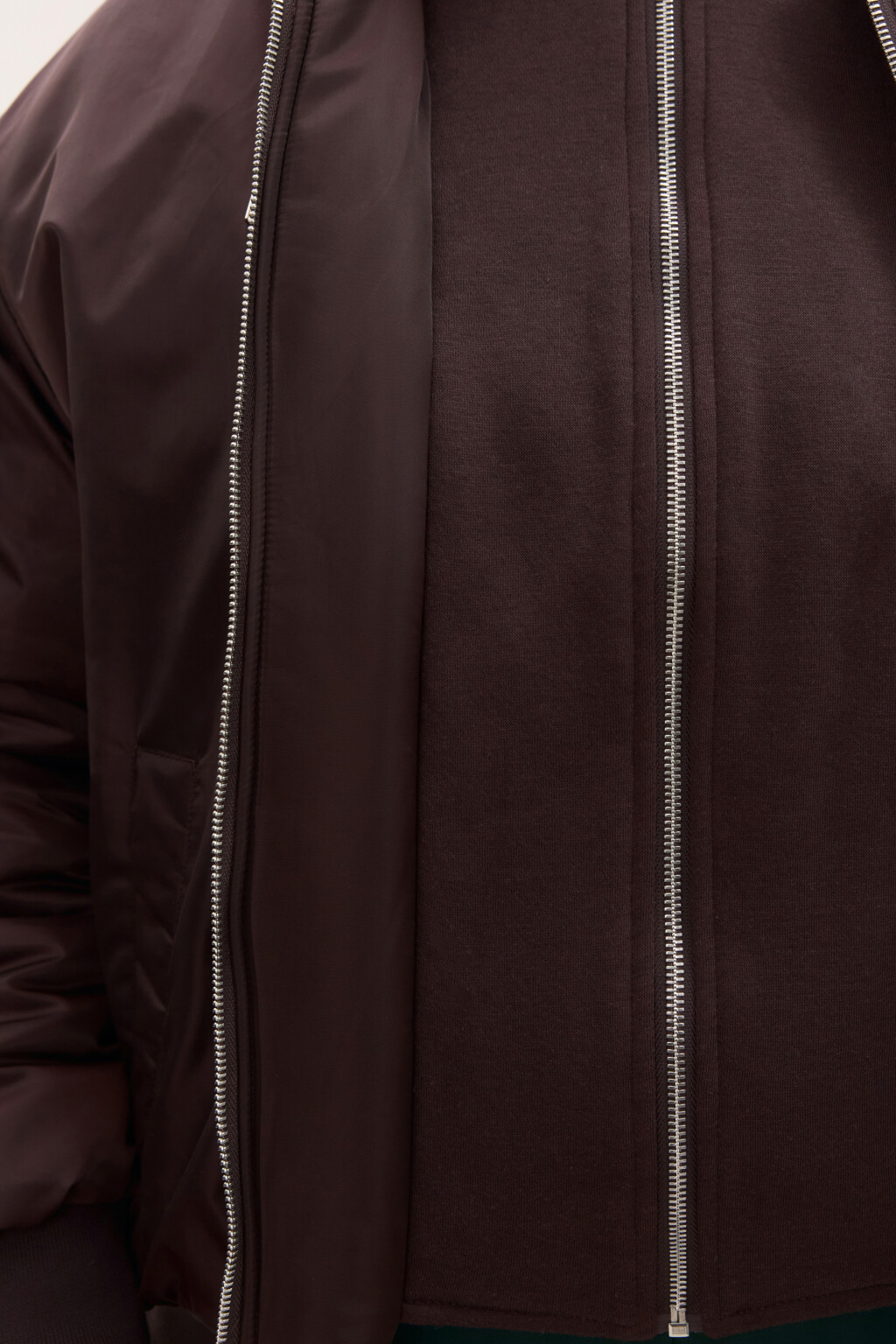 Куртка-бомбер с трикотажным капюшоном - цвет коричневый - 8