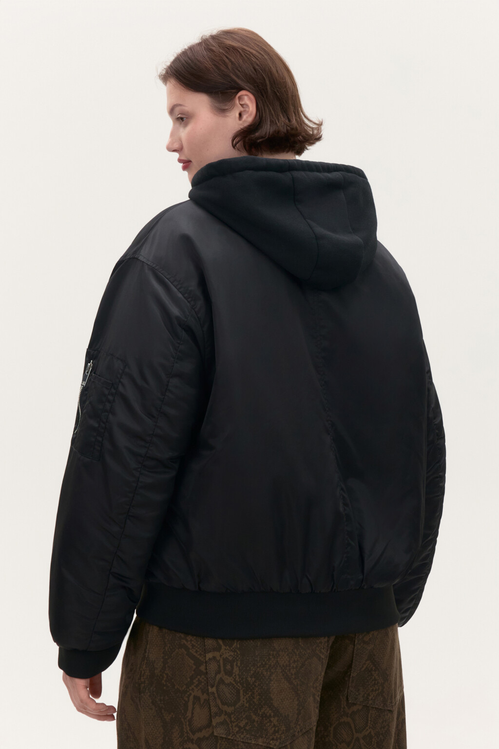 Куртка-бомбер с трикотажным капюшоном - цвет черный - 3