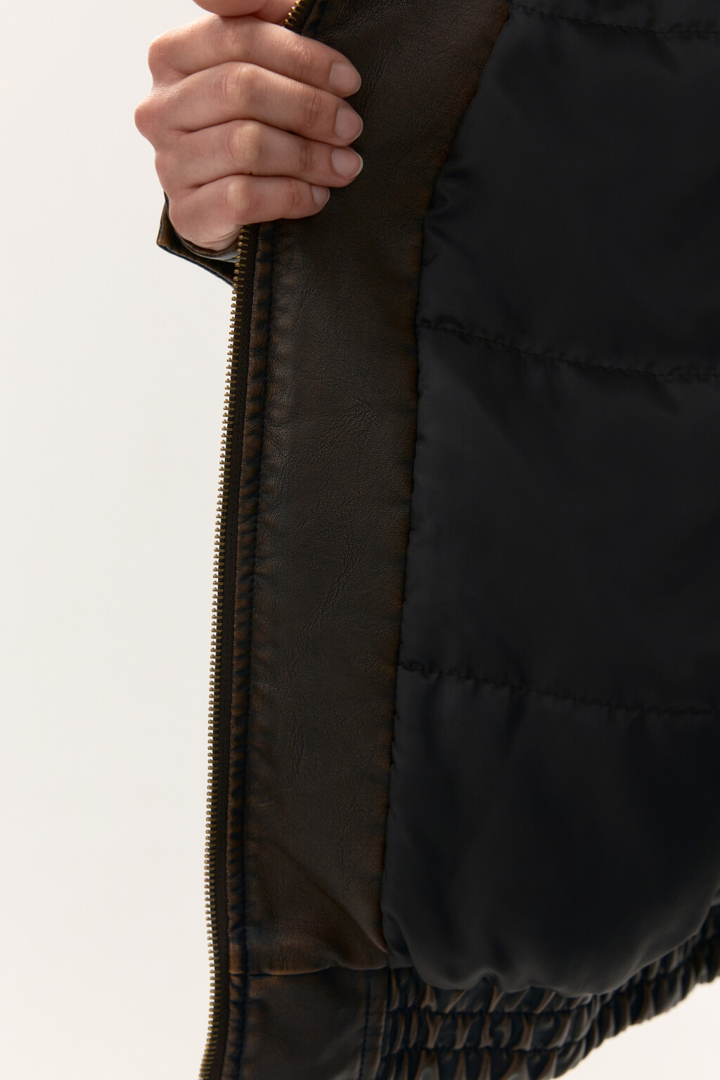 Куртка-бомбер с состаренным эффектом - цвет коричневый - 11