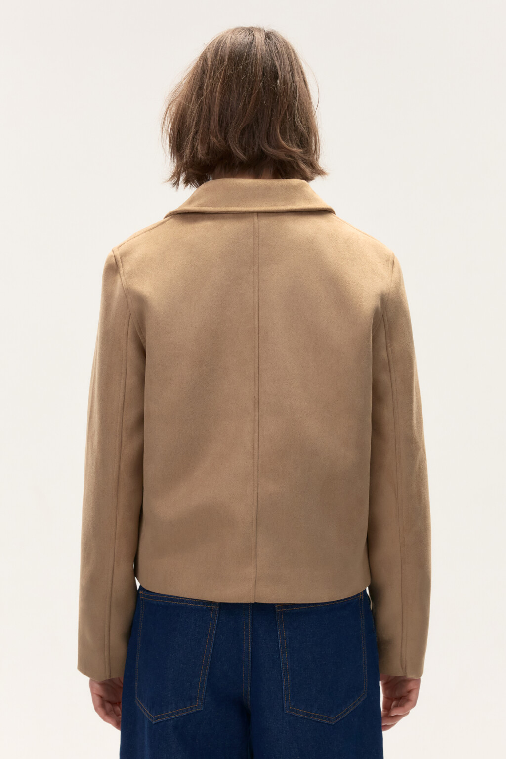 Куртка короткая с замшевой фактурой - цвет коричневый - 4