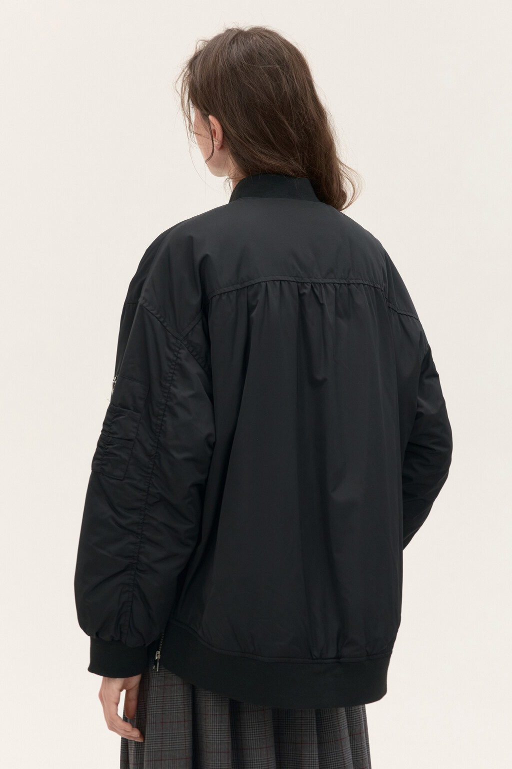Куртка-бомбер oversize на утеплителе - цвет черный - 3
