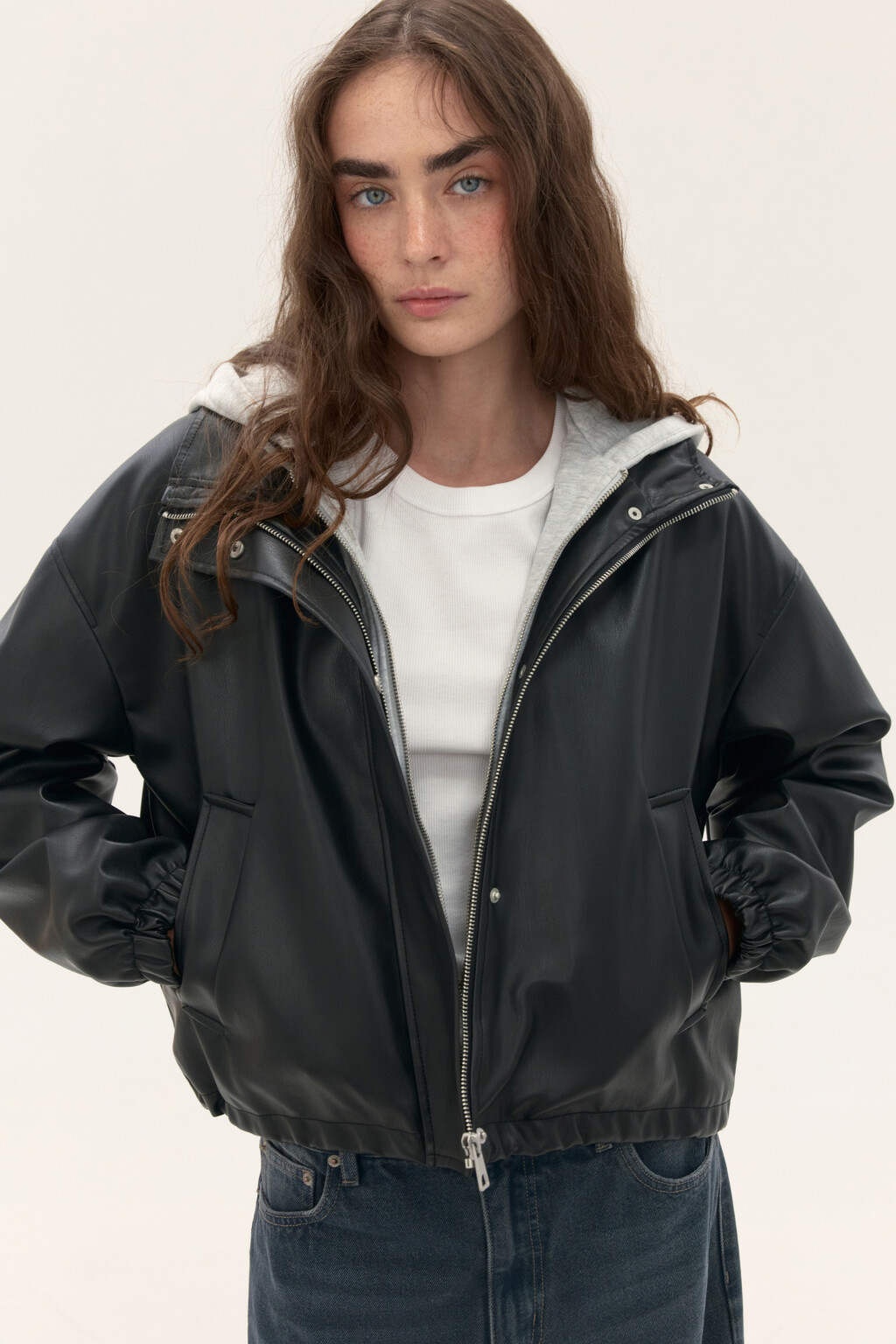 Куртка-бомбер с трикотажным капюшоном - цвет черный - 1