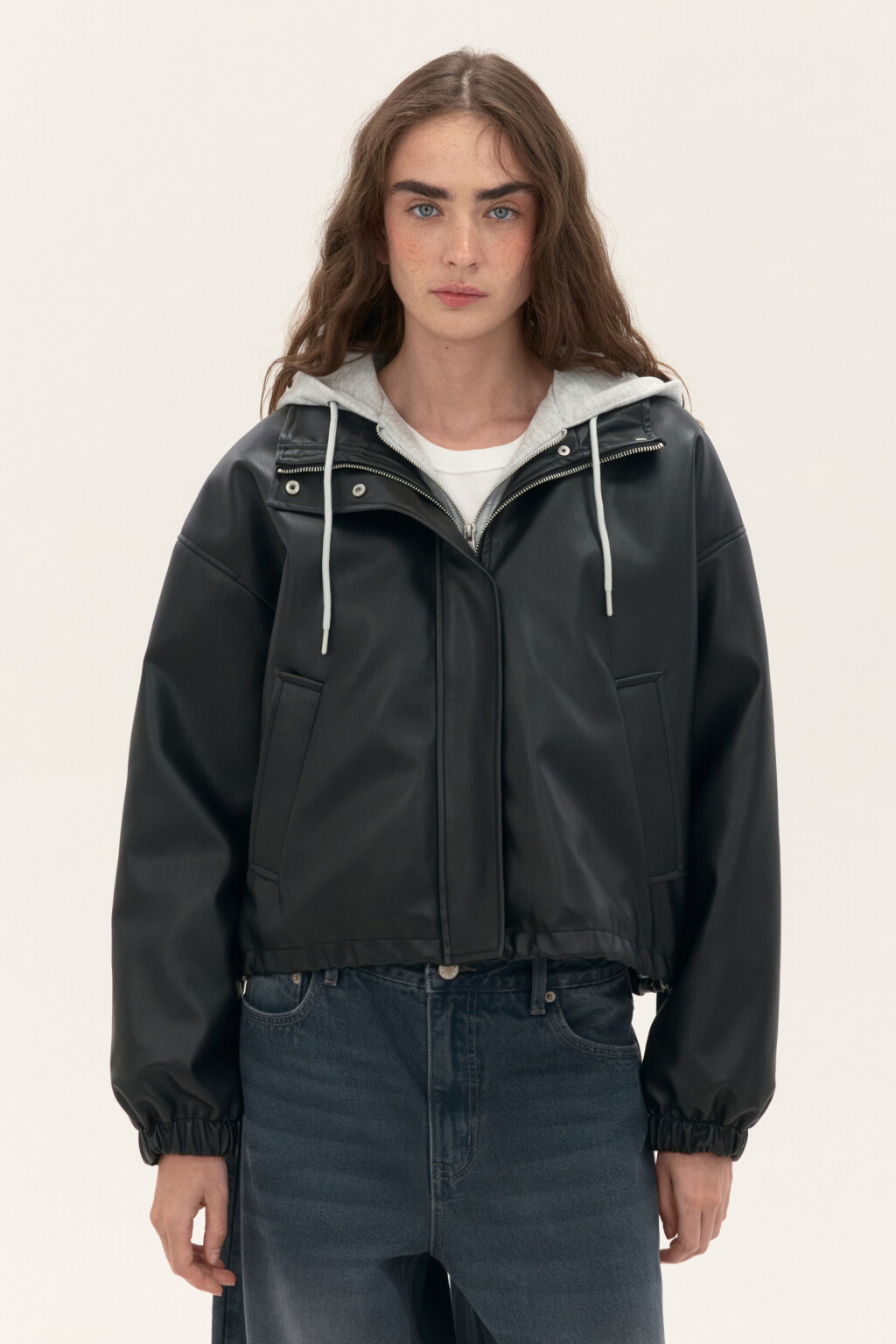 Куртка-бомбер с трикотажным капюшоном - цвет черный - 2