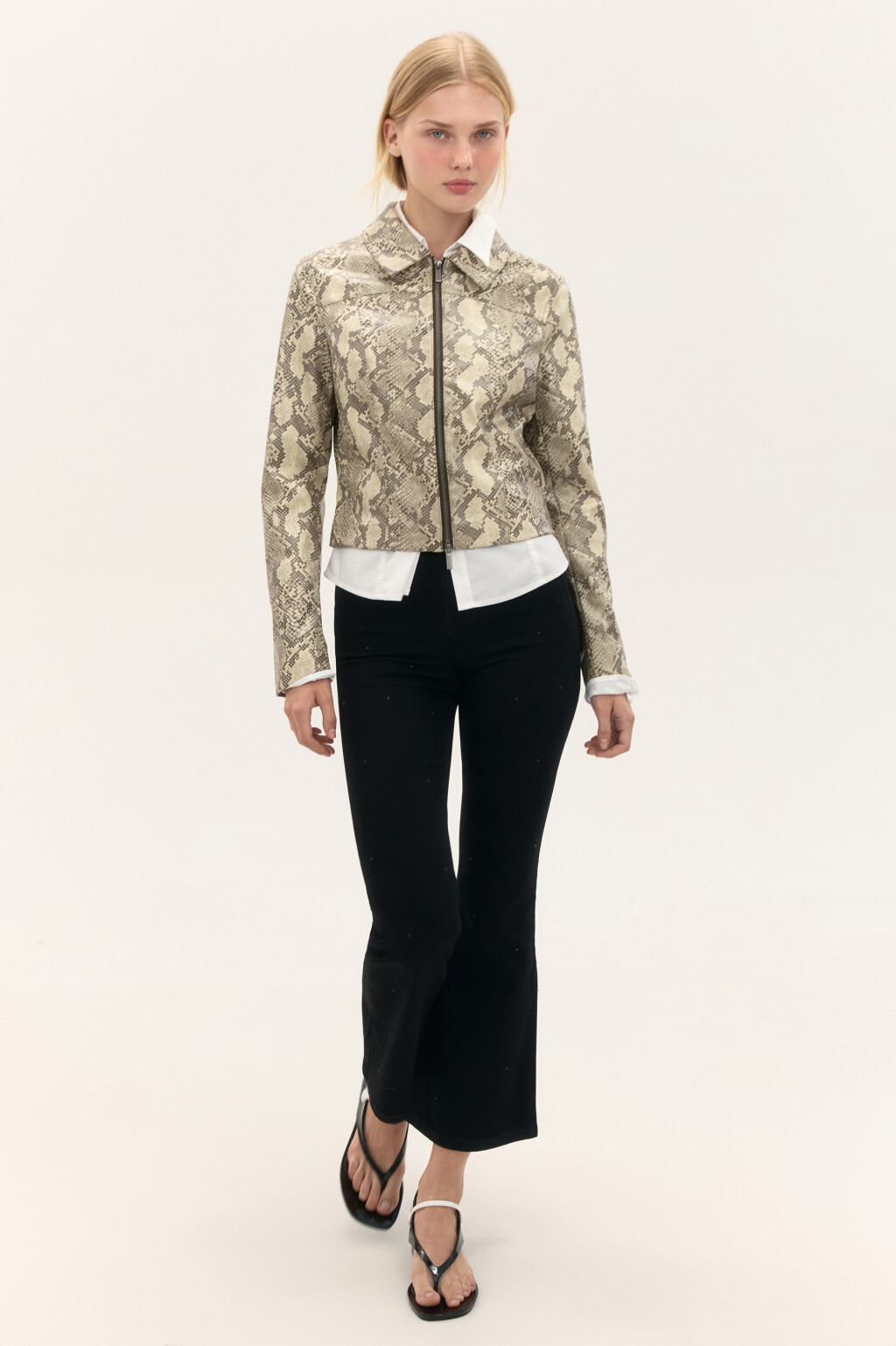 Куртка приталенная со змеиным принтом - цвет мультиколор - 1