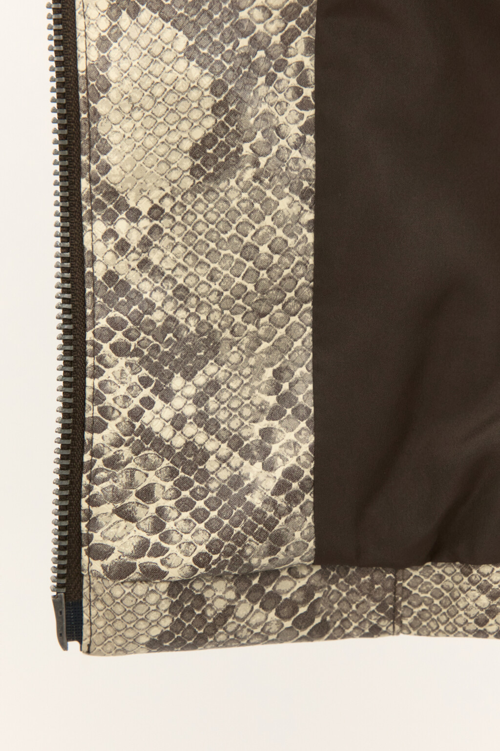 Куртка приталенная со змеиным принтом - цвет мультиколор - 7