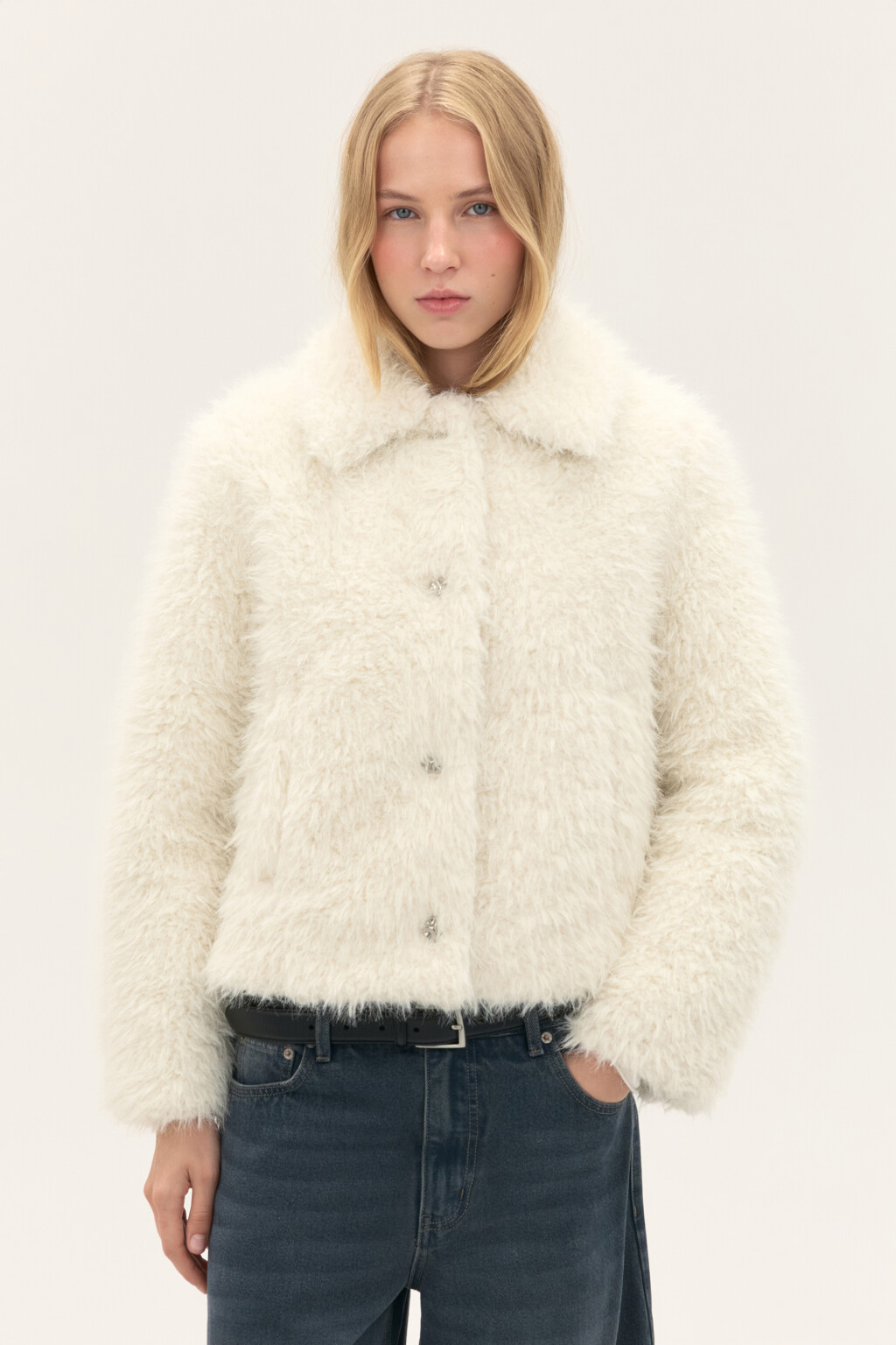 Полупальто с длинным ворсом - цвет белый - 3
