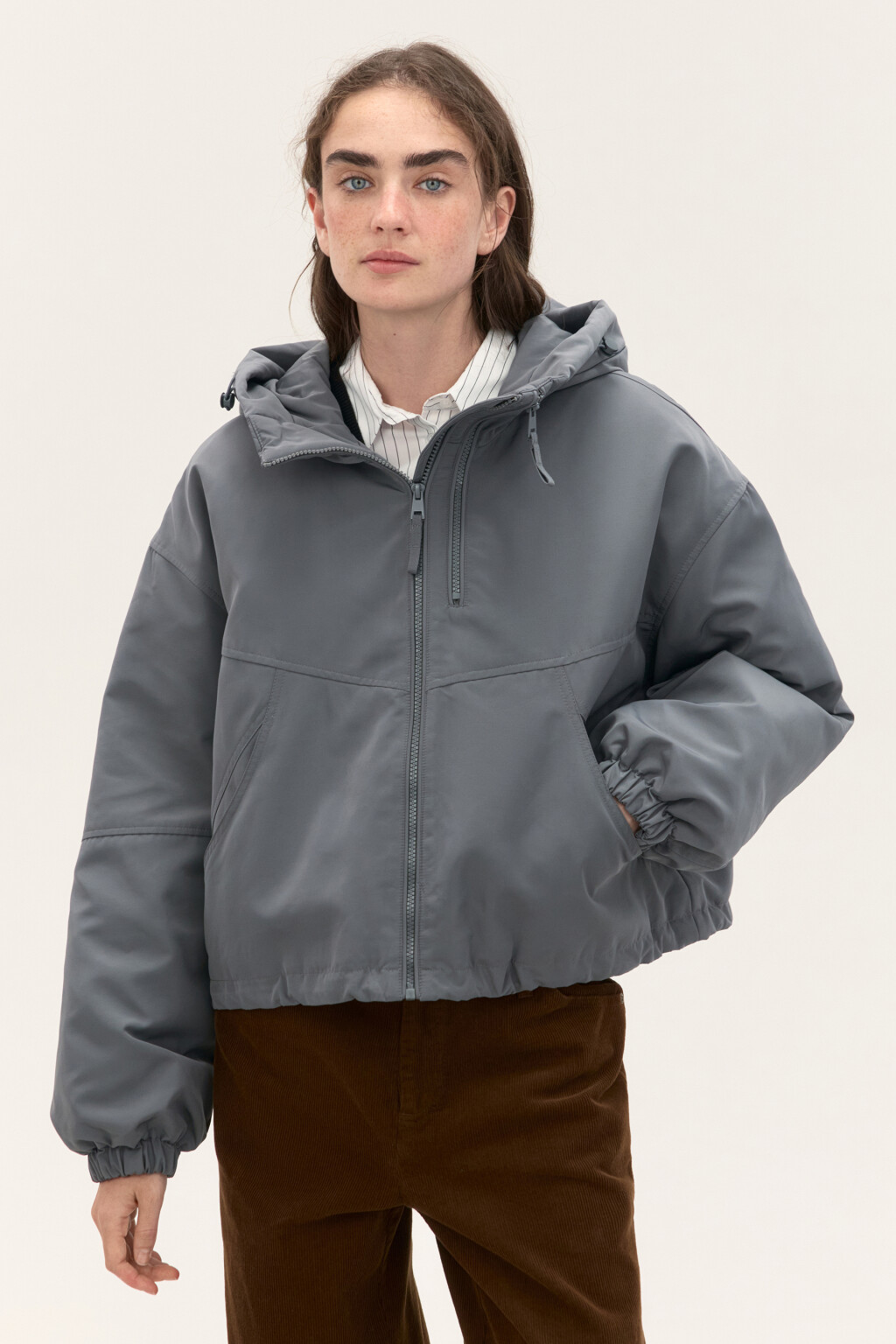 Куртка короткая с капюшоном - цвет серый - 2