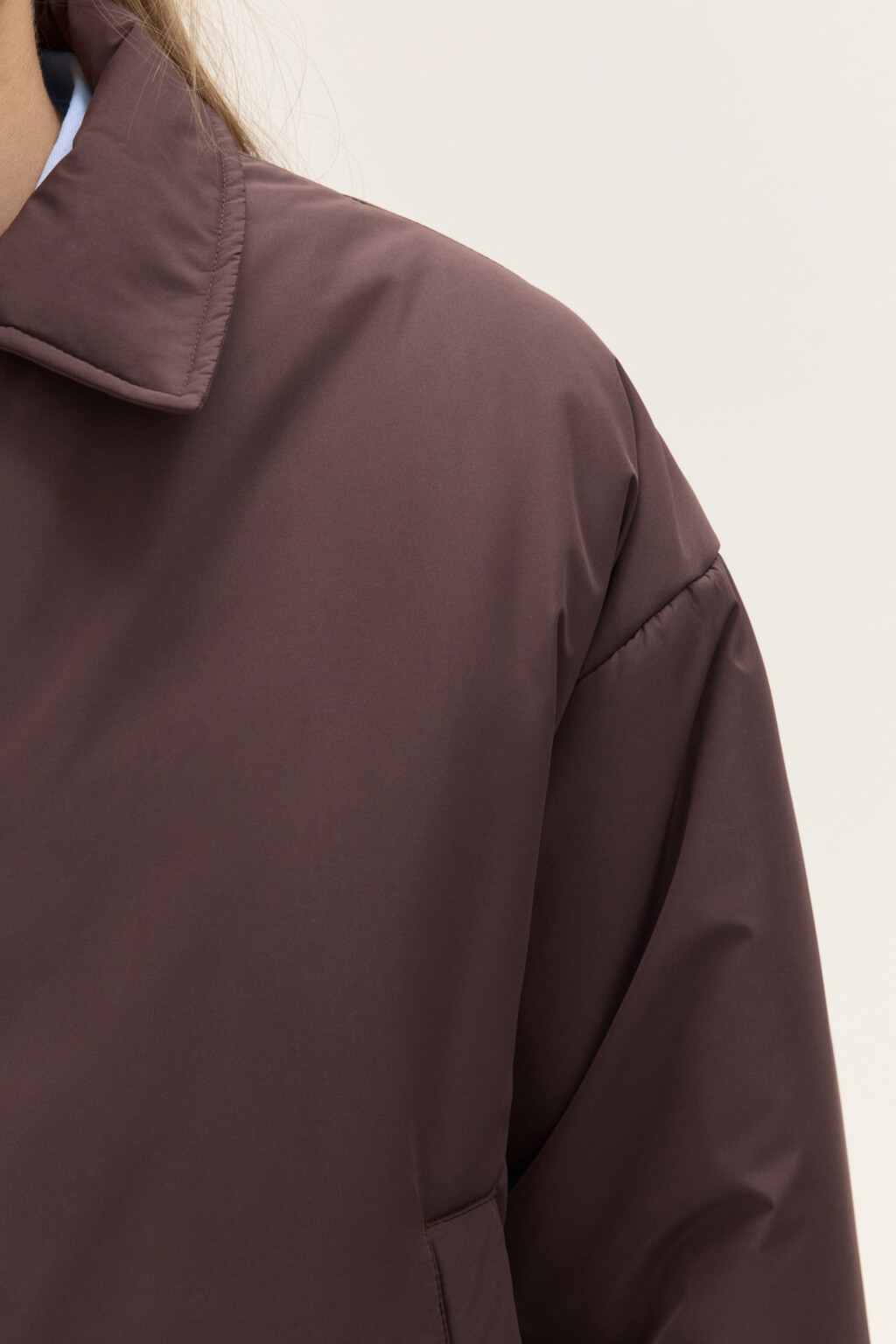 Куртка утепленная с утяжками по низу - цвет коричневый - 7